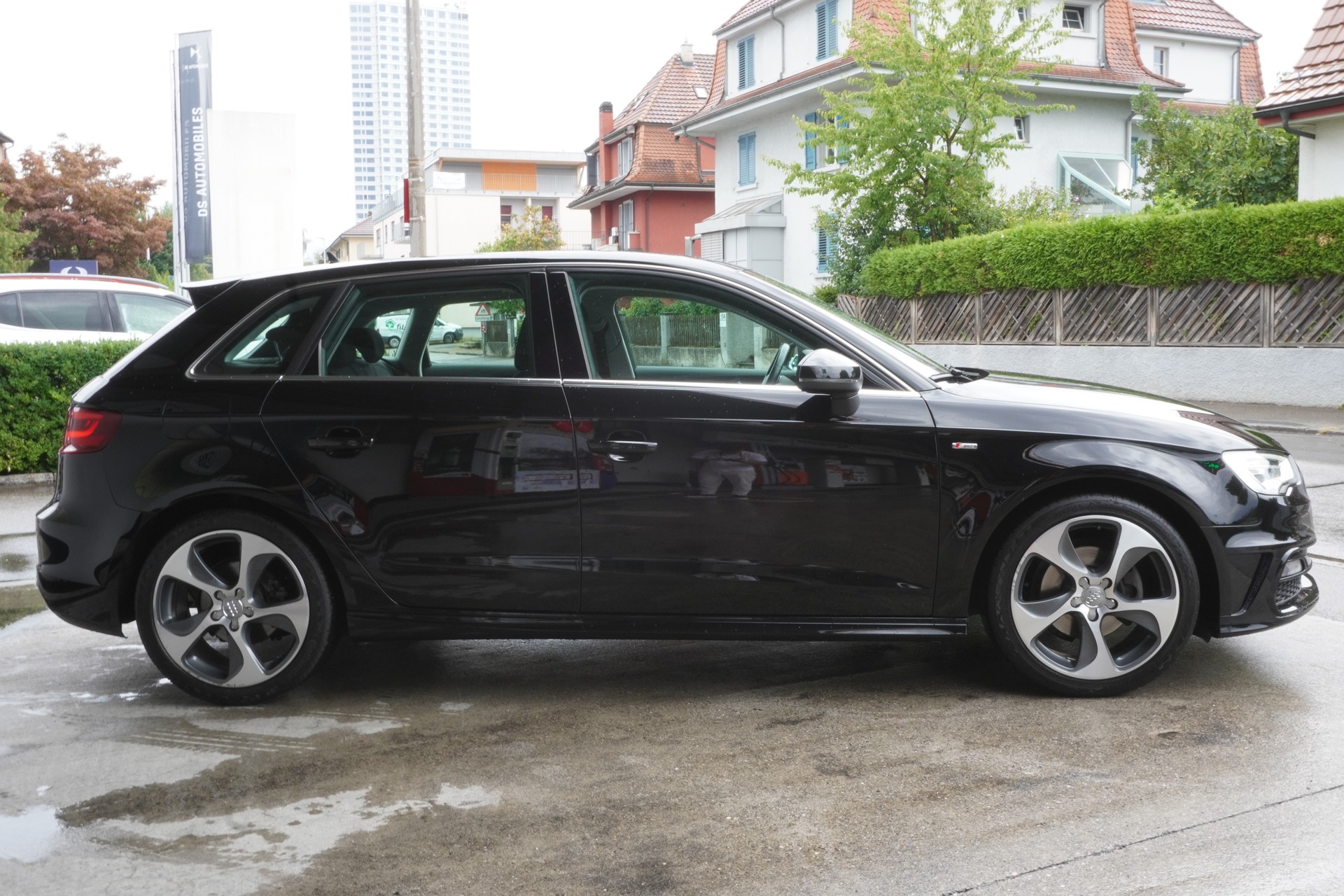 AUDI A3 Sportback 1.4 TFSI S-Line-image-4