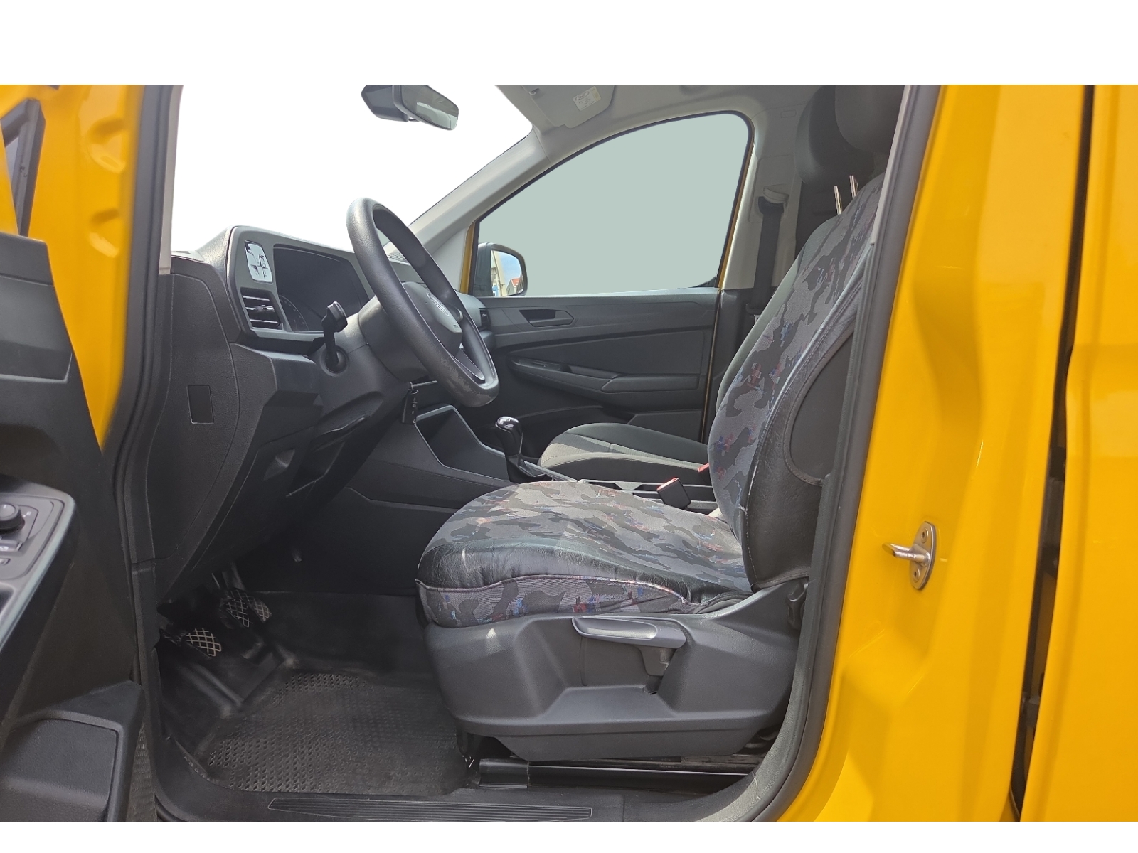 VW Caddy Cargo 2.0TDI 4Motion-image-9