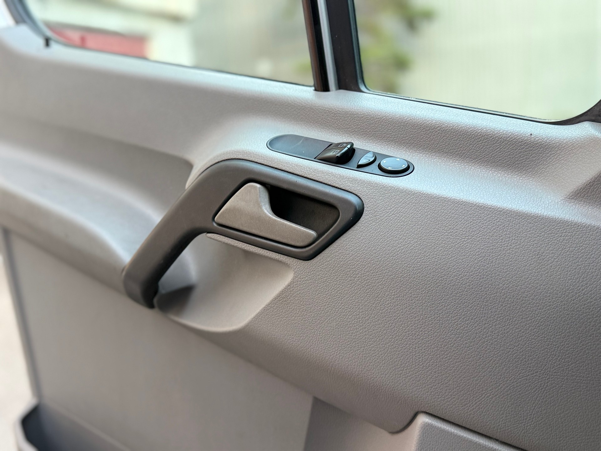 MERCEDES-BENZ Sprinter 315 CDI Lang Automatik AHK 12.P.-image-19