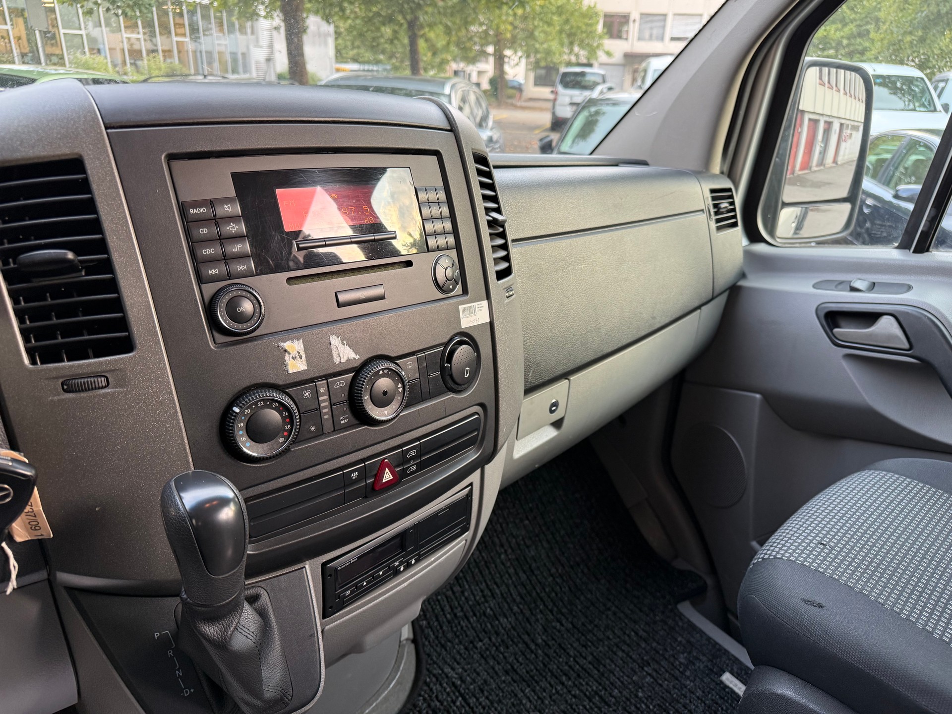 MERCEDES-BENZ Sprinter 315 CDI Lang Automatik AHK 12.P.-image-13