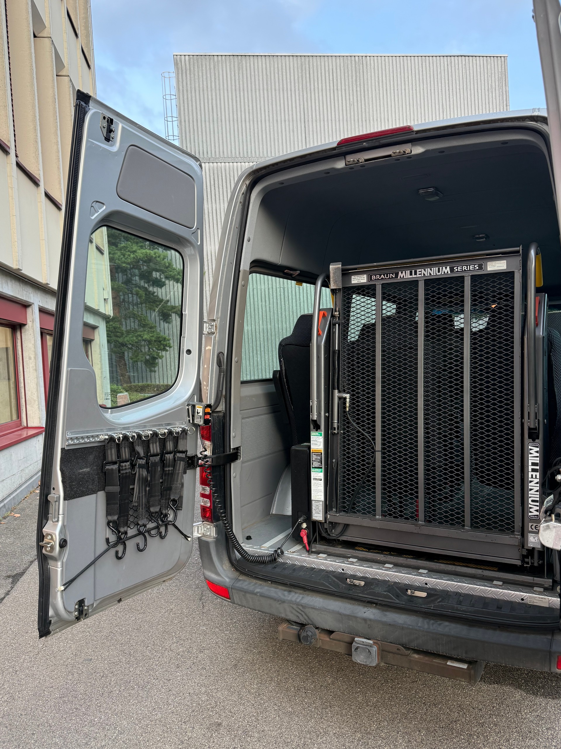 MERCEDES-BENZ Sprinter 315 CDI Lang Automatik AHK 12.P.-image-8