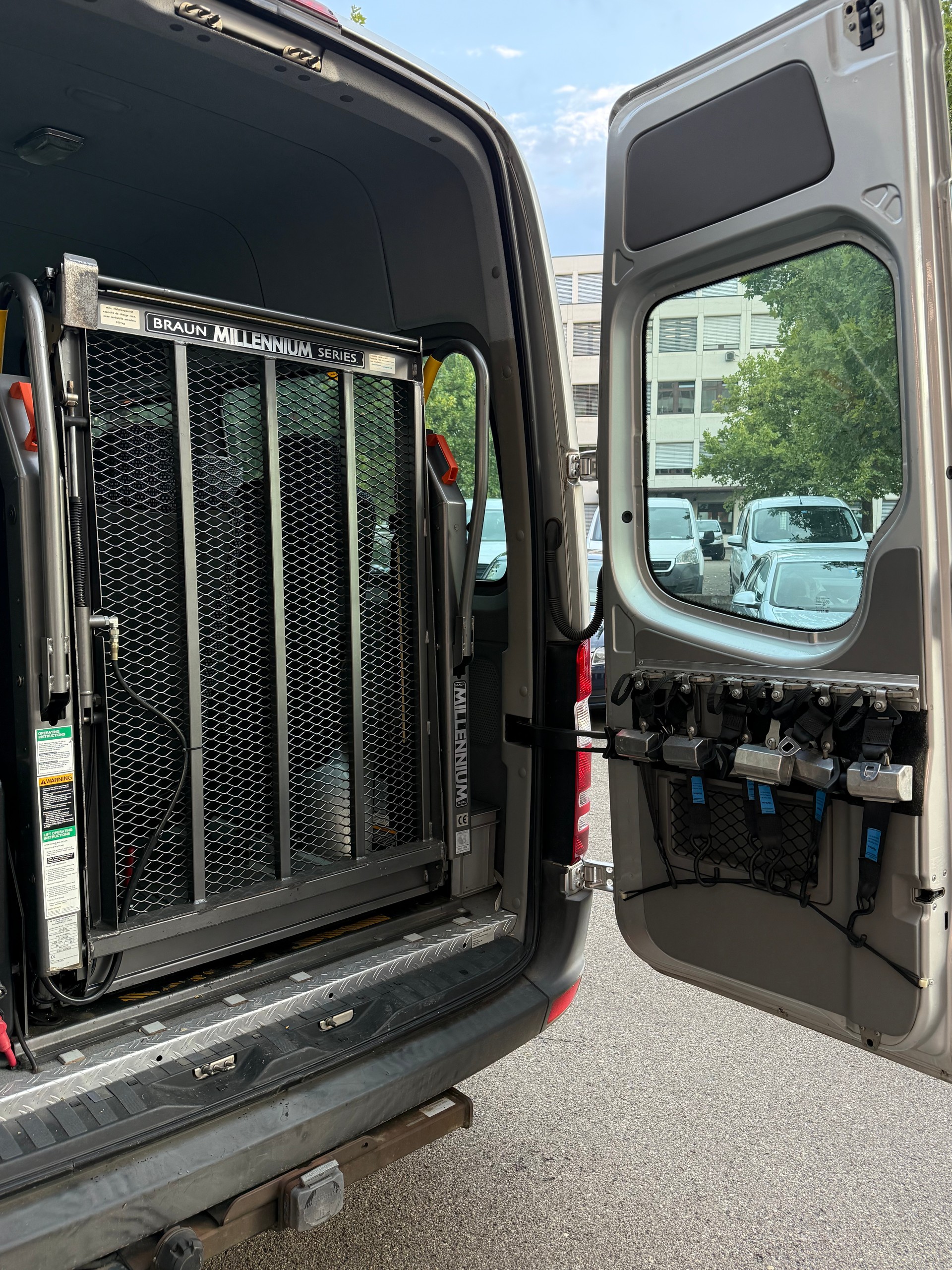 MERCEDES-BENZ Sprinter 315 CDI Lang Automatik AHK 12.P.-image-7
