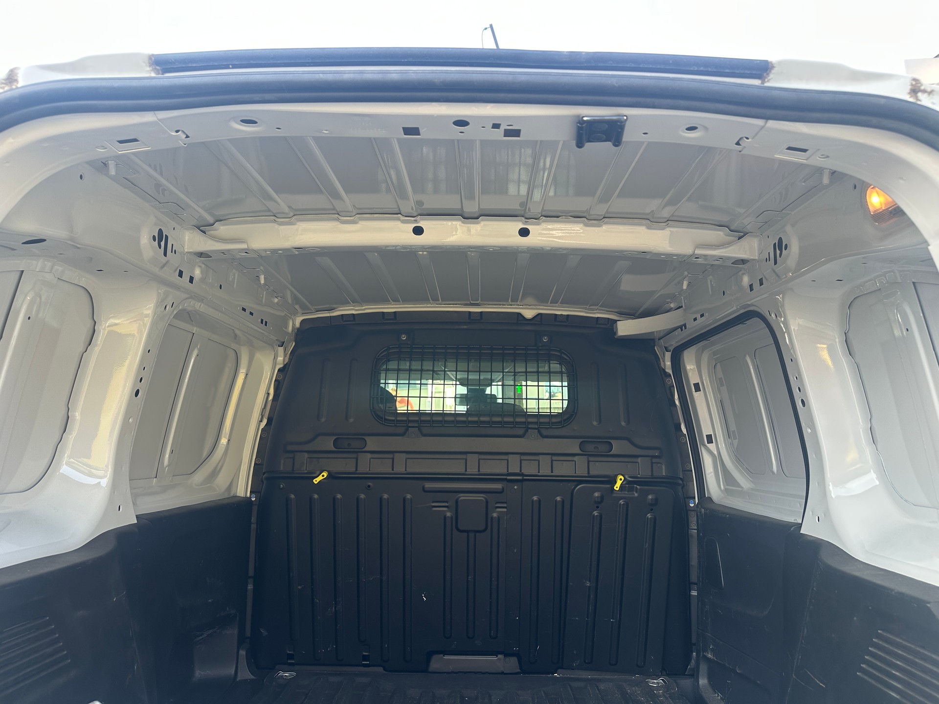 FIAT Doblo 1.5 BlueHDi L1 1000kg Swiss Plus A-image-21