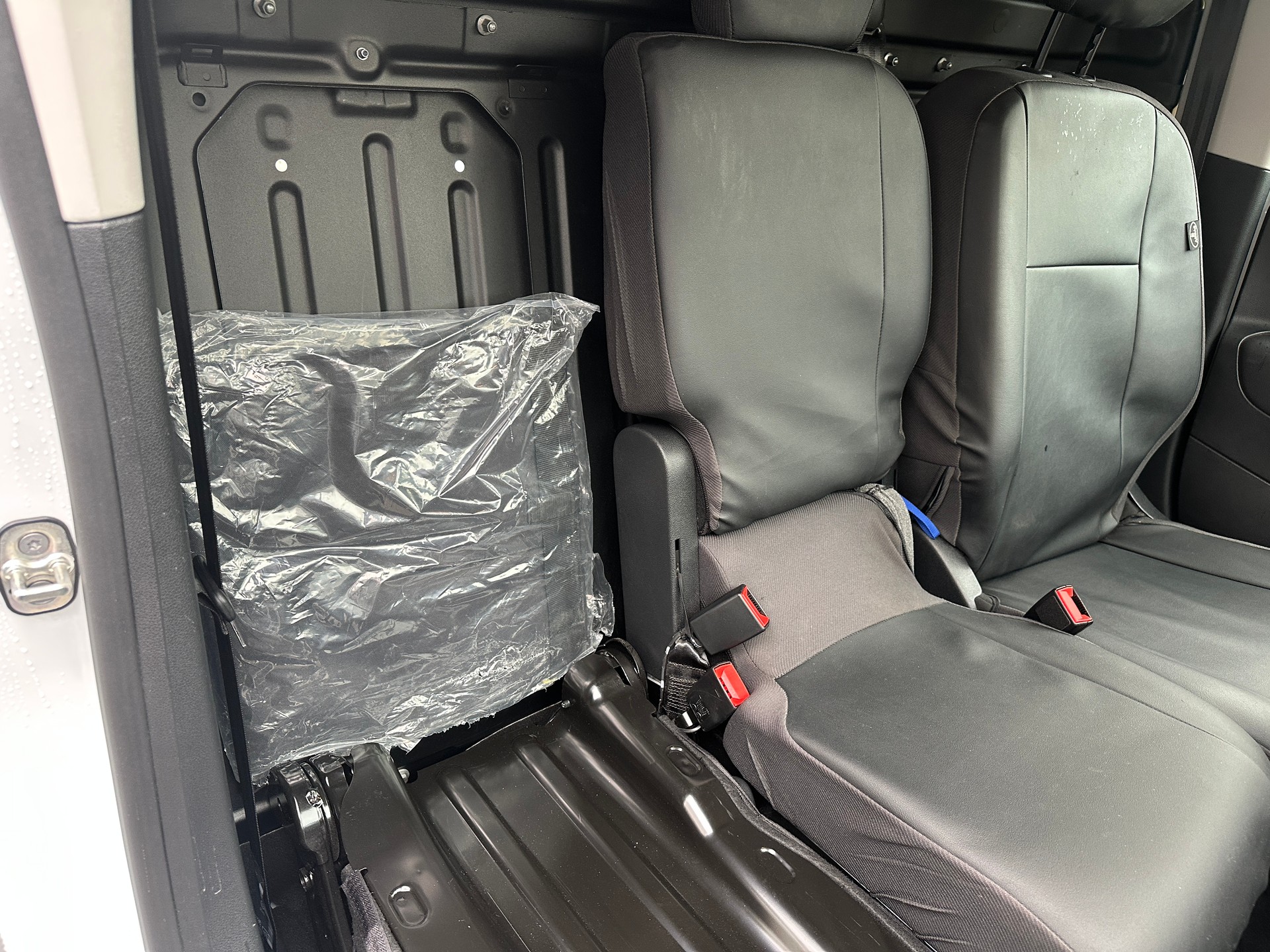 FIAT Doblo 1.5 BlueHDi L1 1000kg Swiss Plus A-image-14