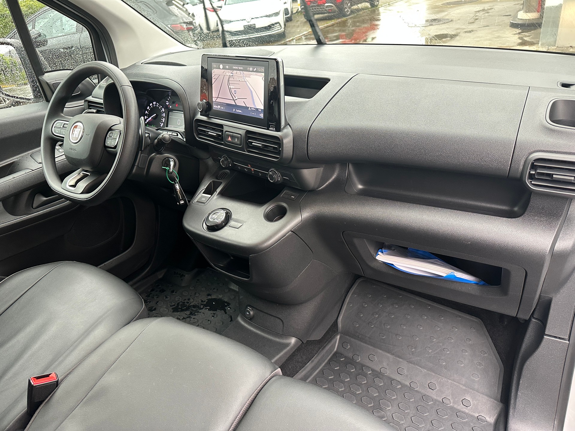 FIAT Doblo 1.5 BlueHDi L1 1000kg Swiss Plus A-image-12