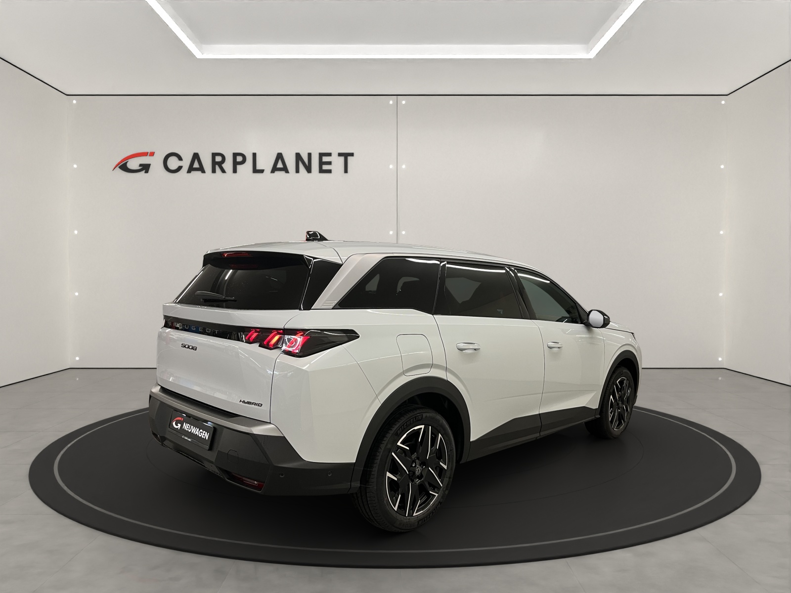 PEUGEOT 5008 1.2 Hybrid Business-image-4