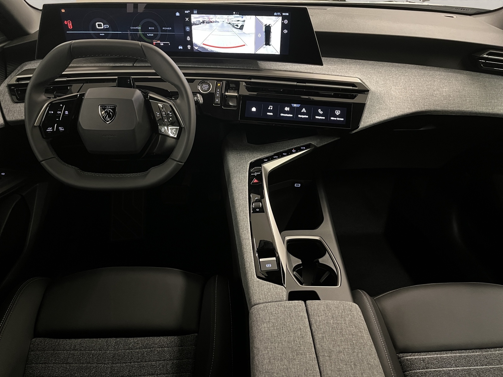 PEUGEOT 5008 1.2 Hybrid Business-image-7