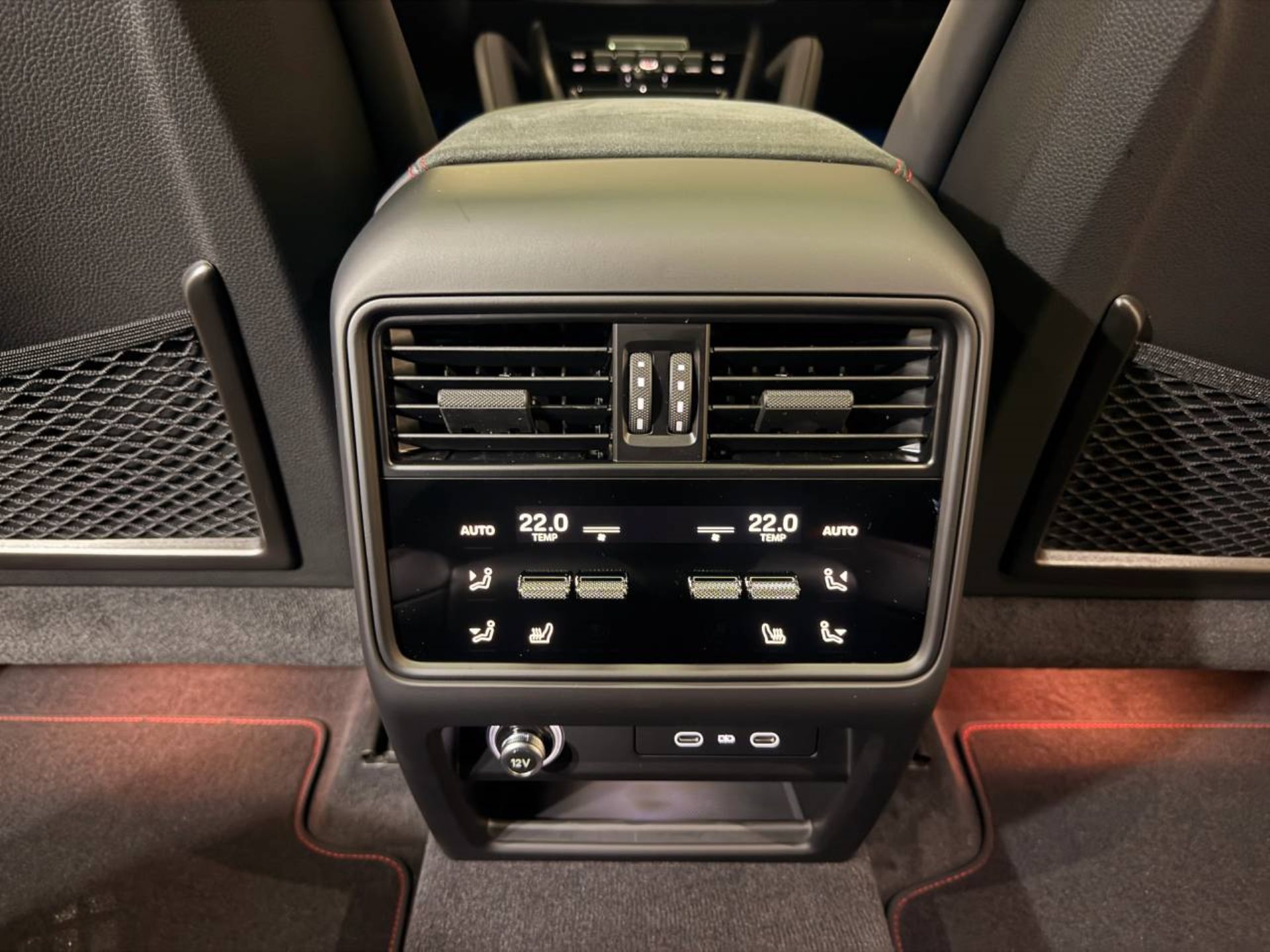 PORSCHE Cayenne GTS-image-20