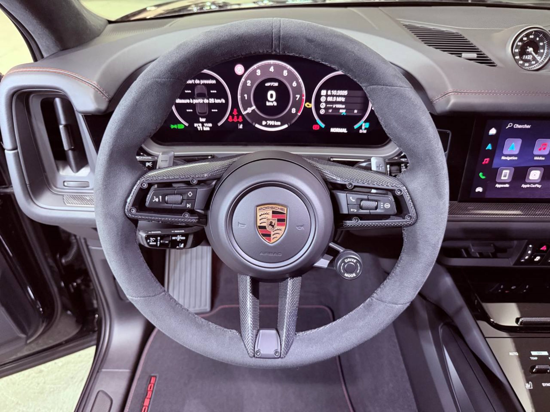 PORSCHE Cayenne GTS-image-10