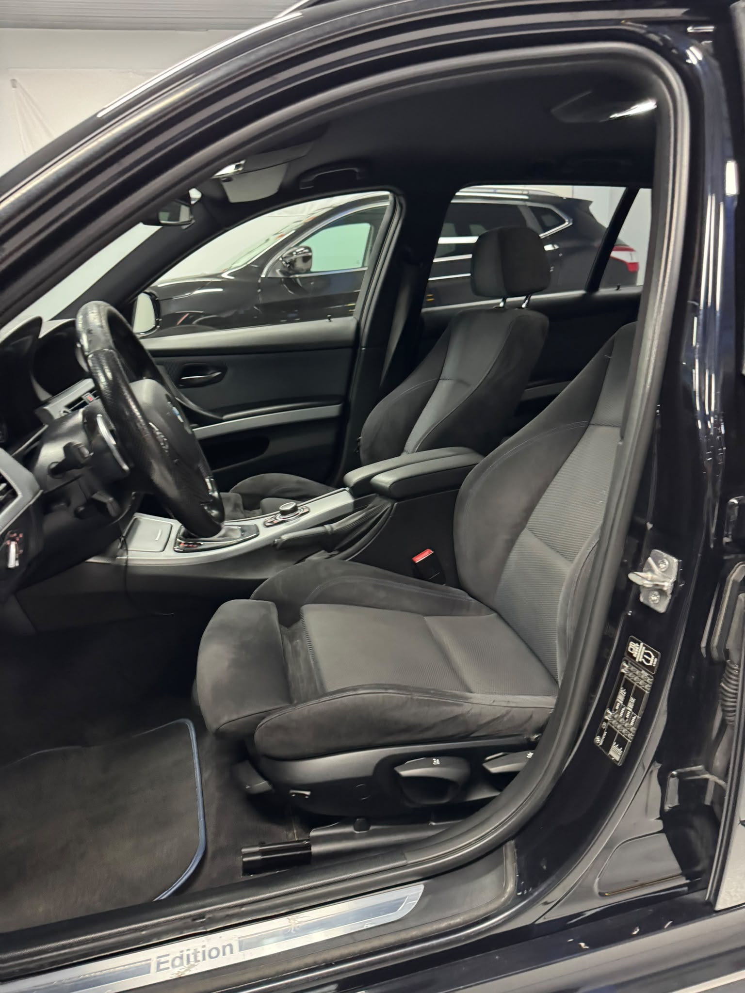 BMW 320d xDrive Touring Steptronic-image-9
