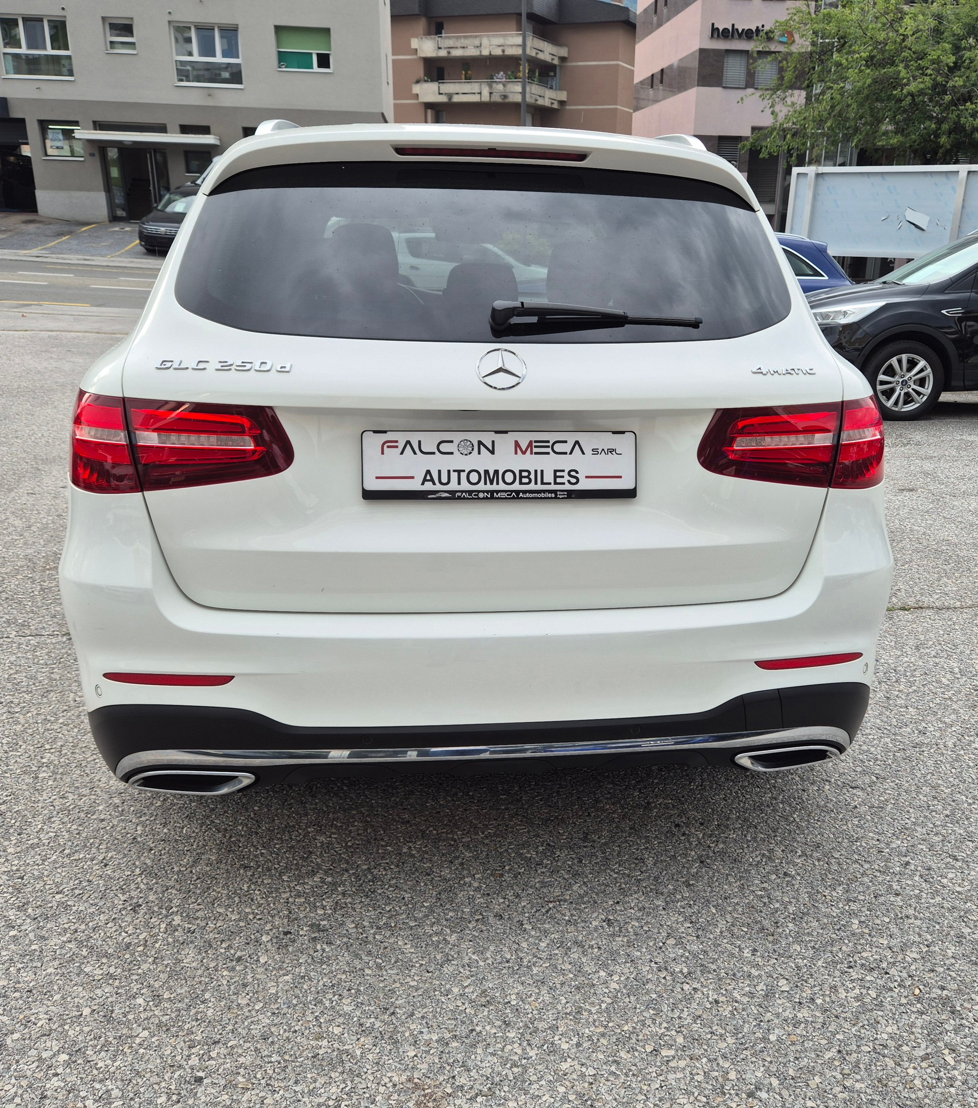 MERCEDES-BENZ GLC 250 d AMG Line 4Matic 9G-Tronic-image-6