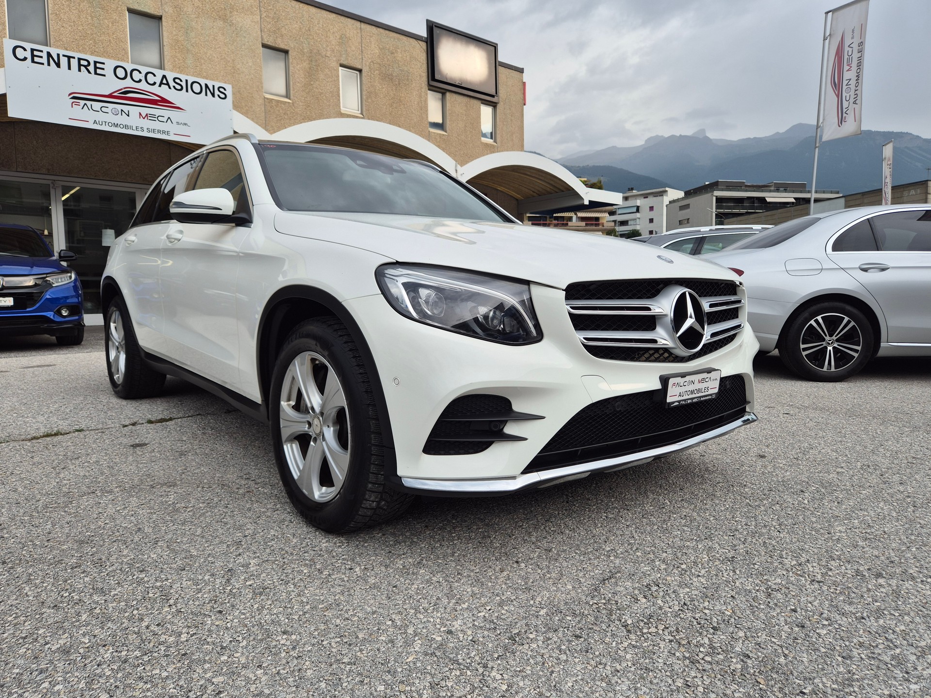 MERCEDES-BENZ GLC 250 d AMG Line 4Matic 9G-Tronic-image-10