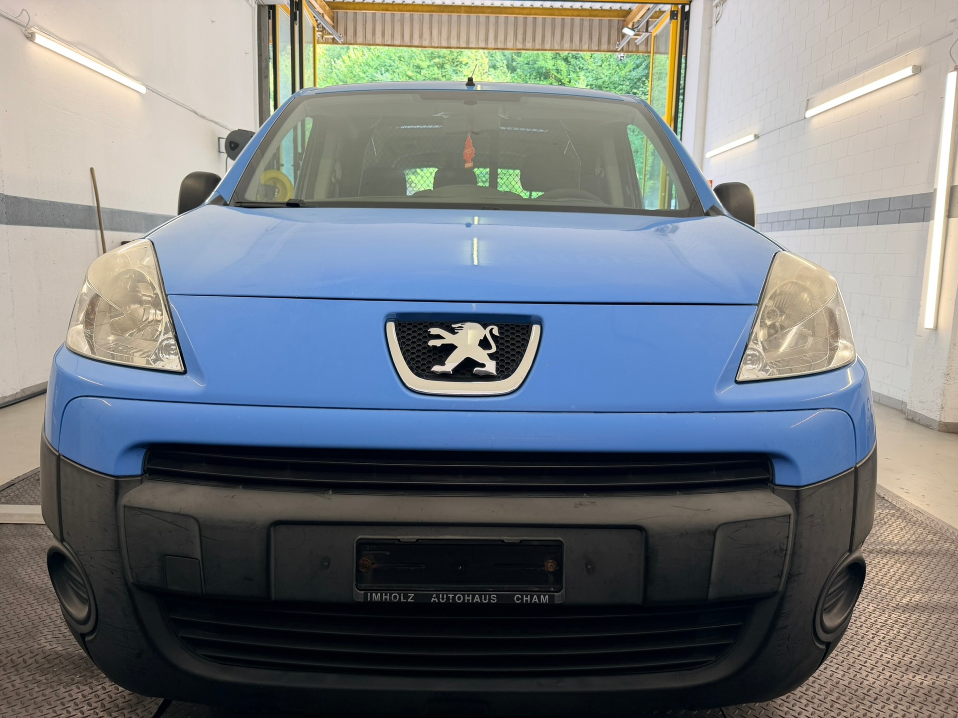 PEUGEOT Partner 1.6 HDI Urban-image-1