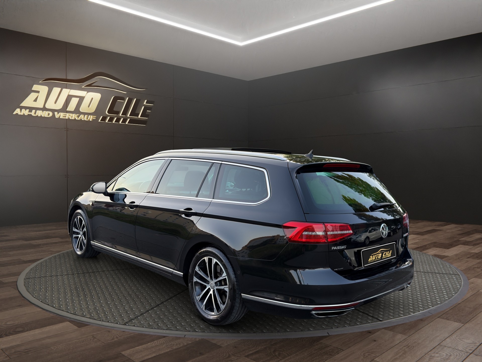 VW Passat Variant 2.0 TSI BMT Highline 4Motion DSG-image-5