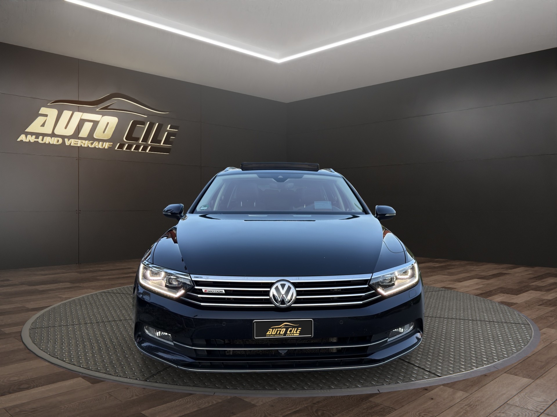 VW Passat Variant 2.0 TSI BMT Highline 4Motion DSG-image-1