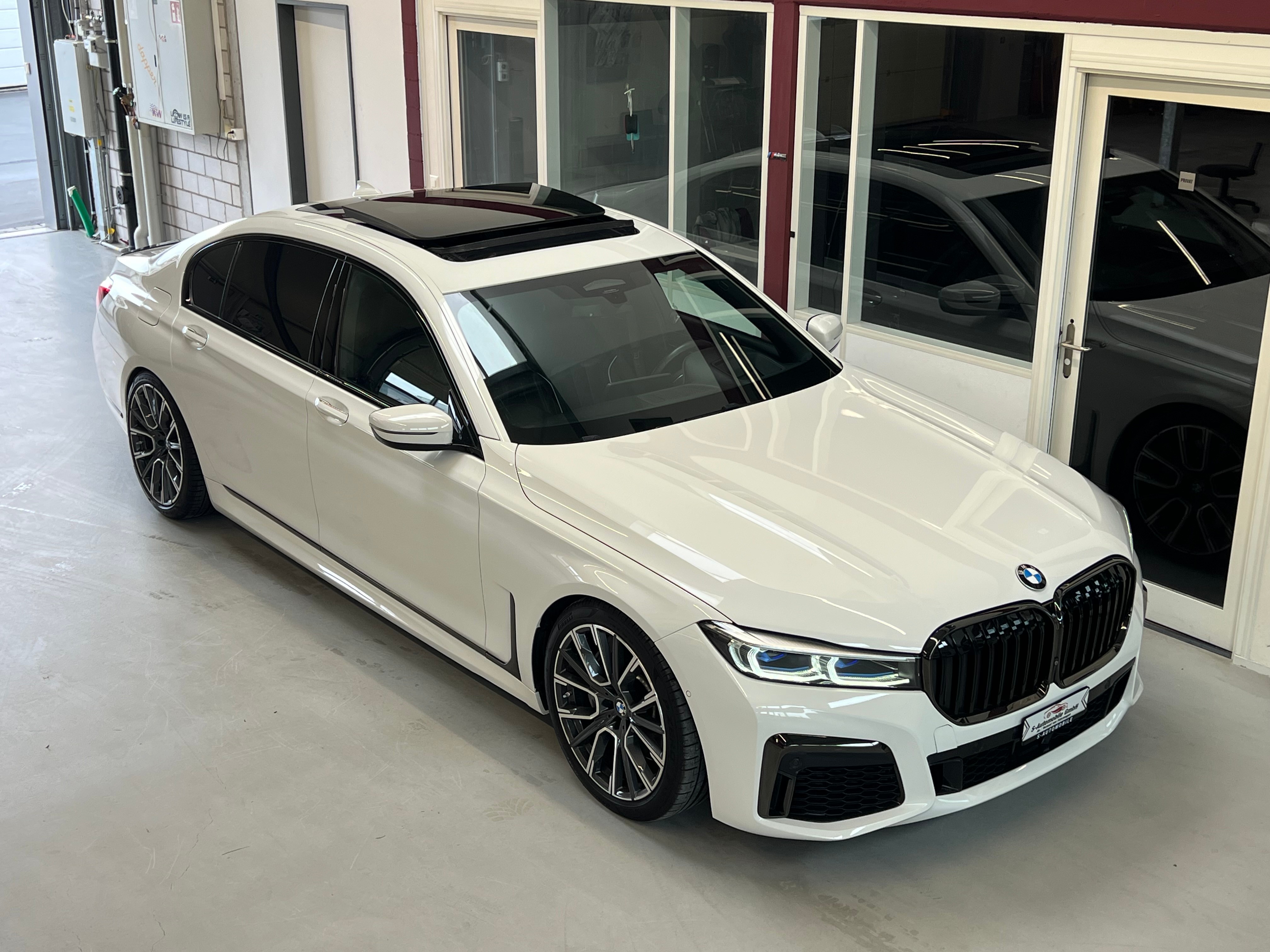 BMW 750Li xDrive Steptronic — slika 1