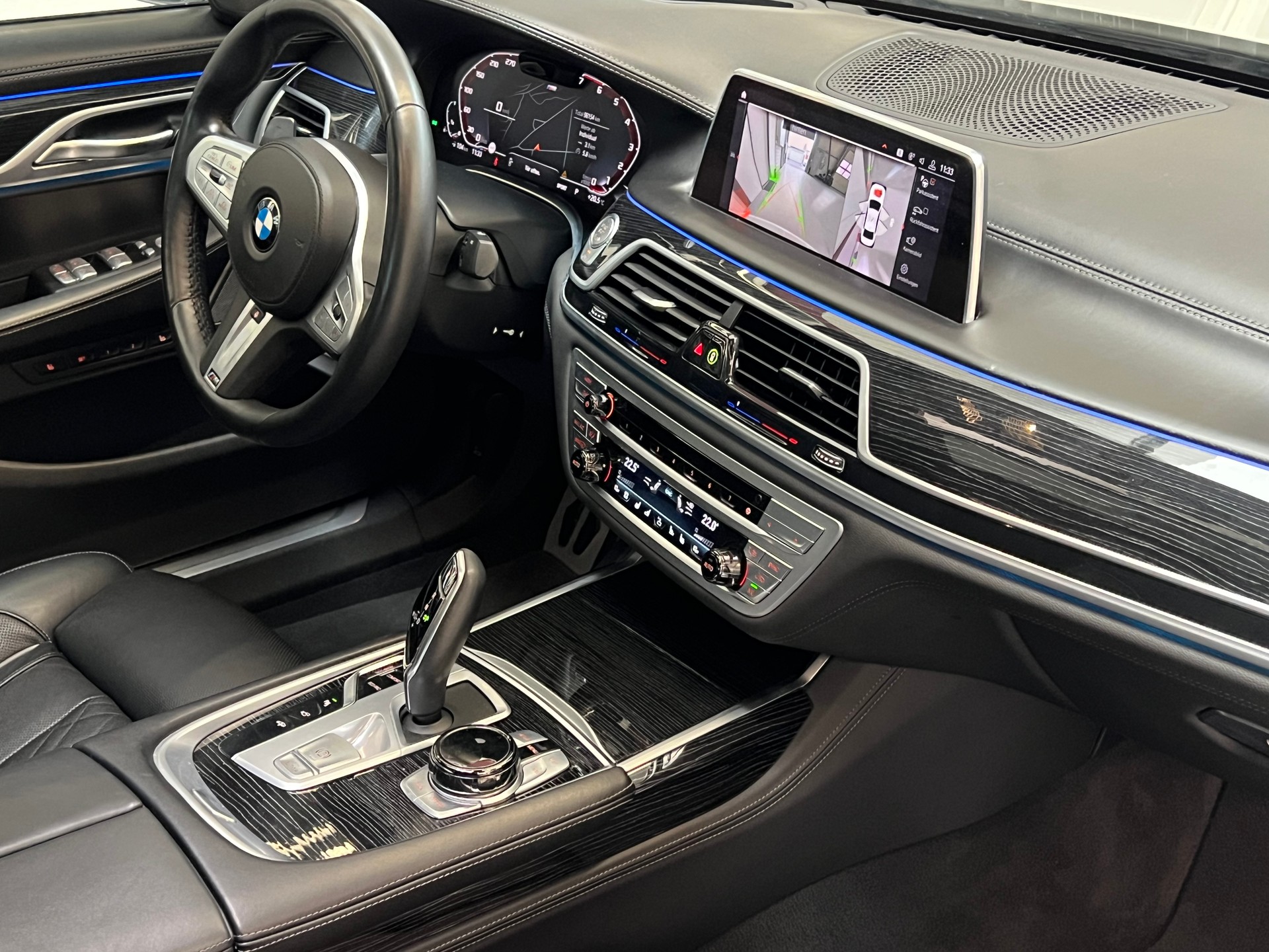BMW 750Li xDrive Steptronic-image-12