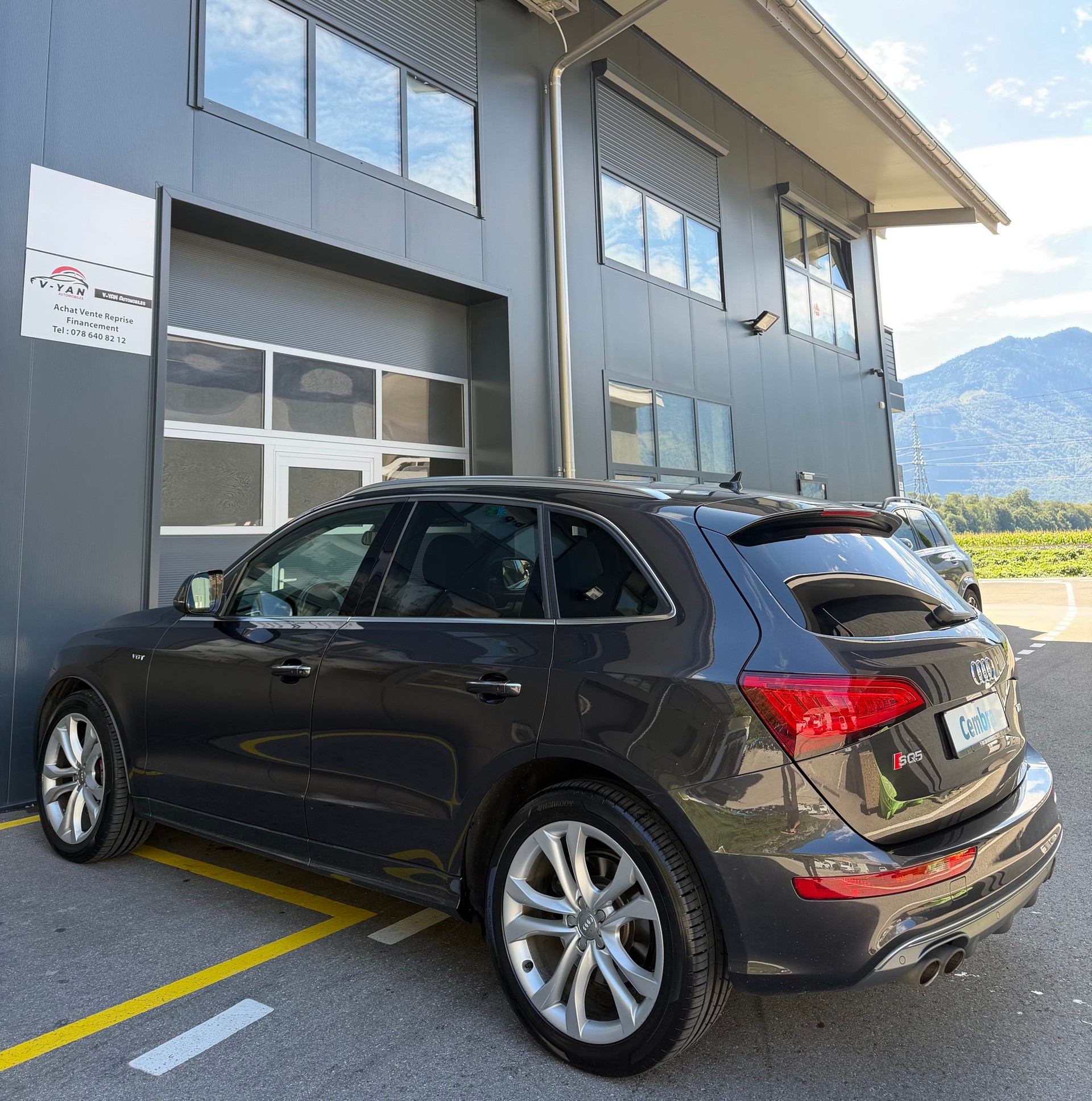 AUDI SQ5 3.0 TDI quattro tiptronic-image-4