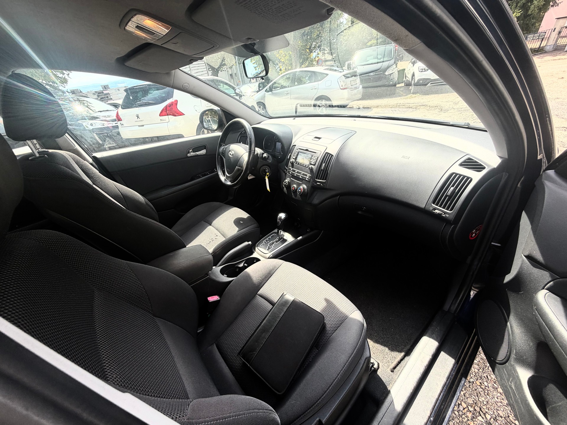 HYUNDAI i30 Wagon 1.6 CRDi Style Automatic-image-11