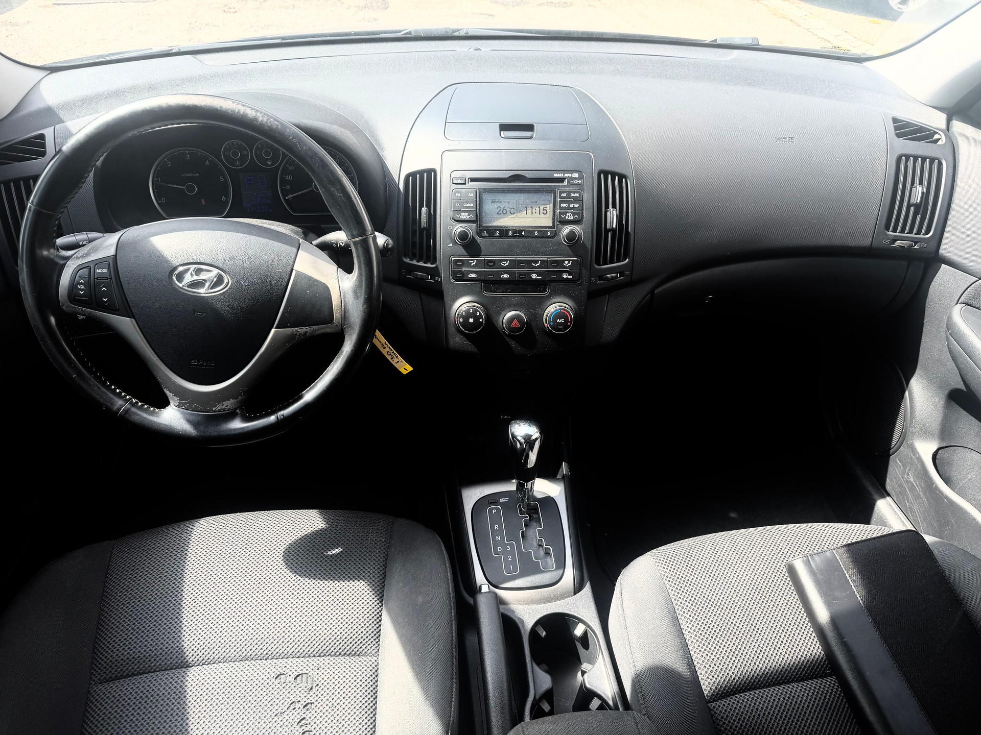 HYUNDAI i30 Wagon 1.6 CRDi Style Automatic-image-8