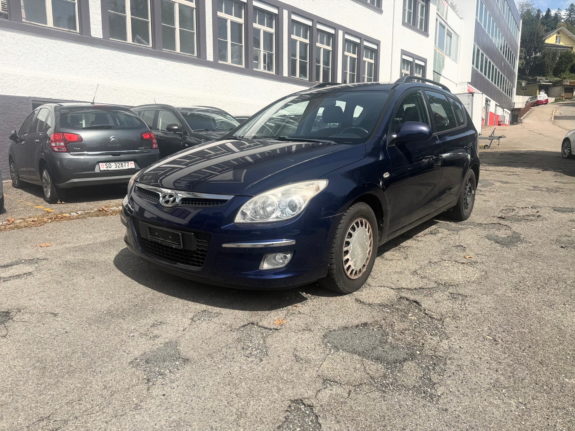 HYUNDAI i30 Wagon 1.6 CRDi Style Automatic-image-0