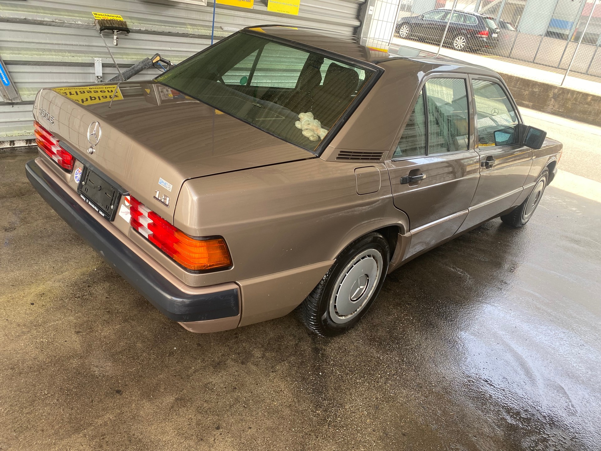 MERCEDES-BENZ 190 E 1.8-image-3