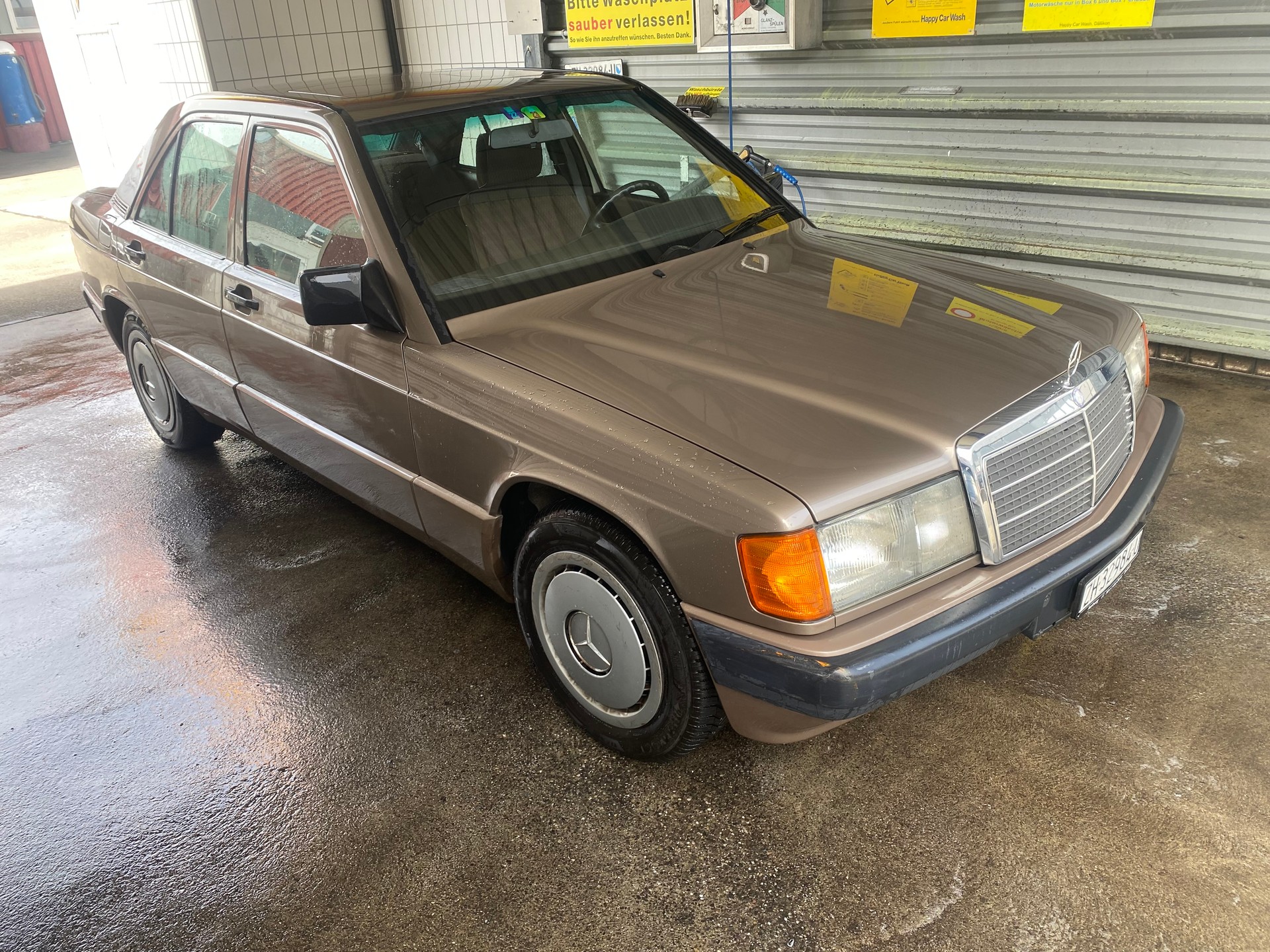 MERCEDES-BENZ 190 E 1.8-image-2
