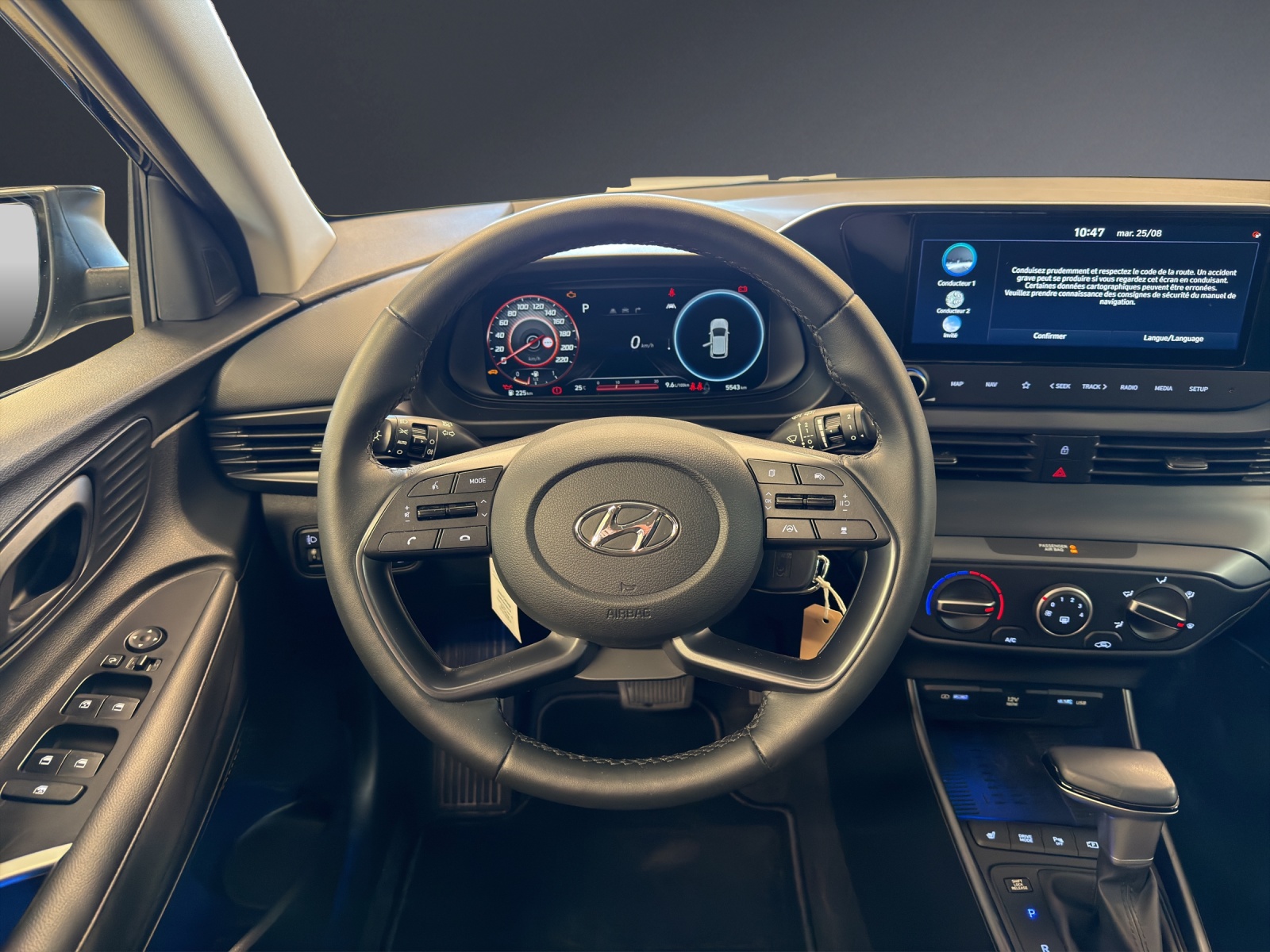 HYUNDAI i20 1.0 MH Amplia DCT-image-12