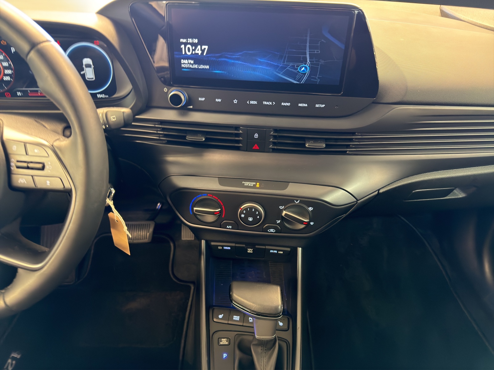 HYUNDAI i20 1.0 MH Amplia DCT-image-13