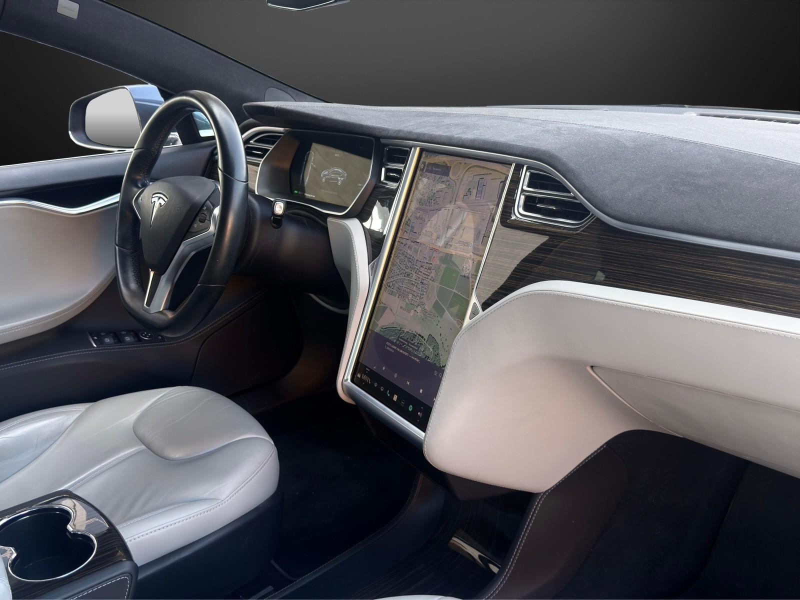 TESLA Model S 85 D 4x4 mit 525 PS-image-9