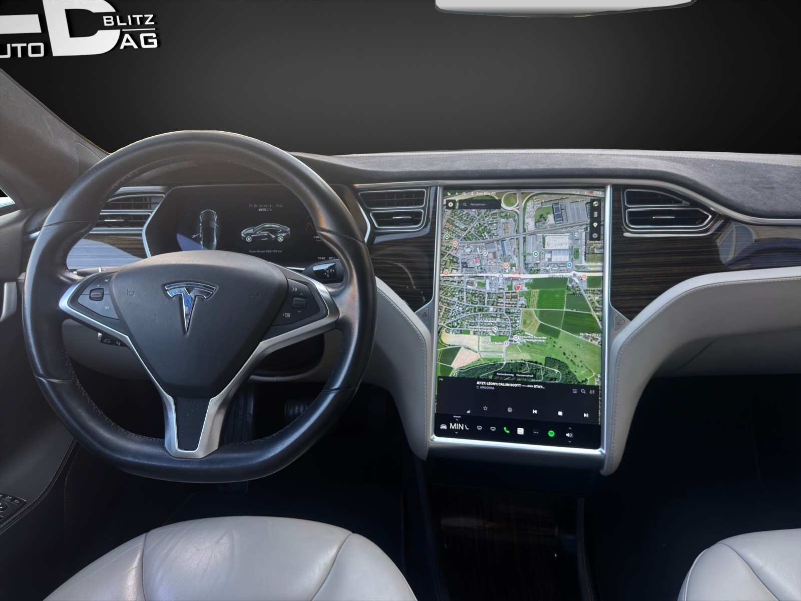 TESLA Model S 85 D 4x4 mit 525 PS-image-10