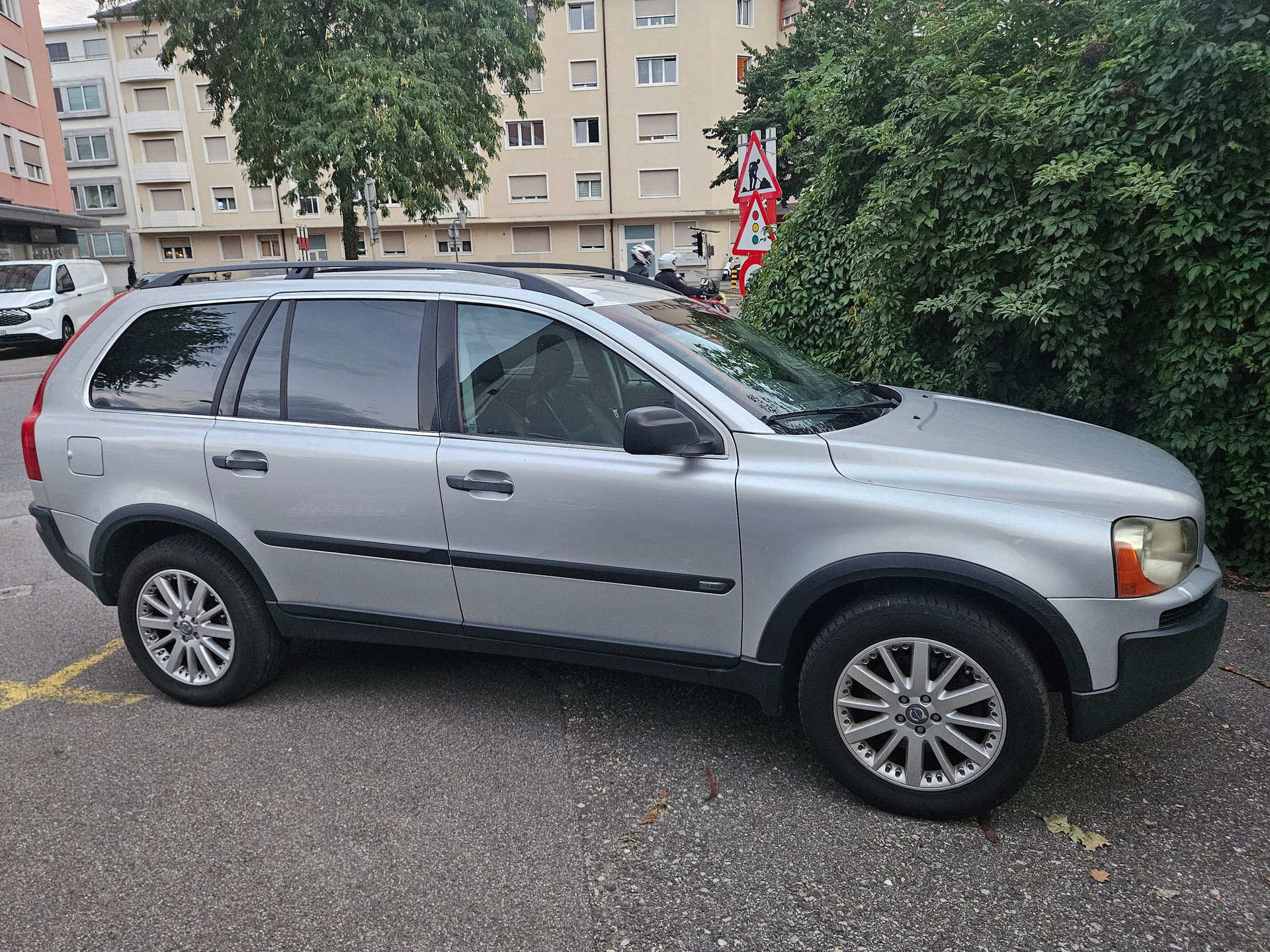 VOLVO XC90 2.5T AWD Summum-image-5