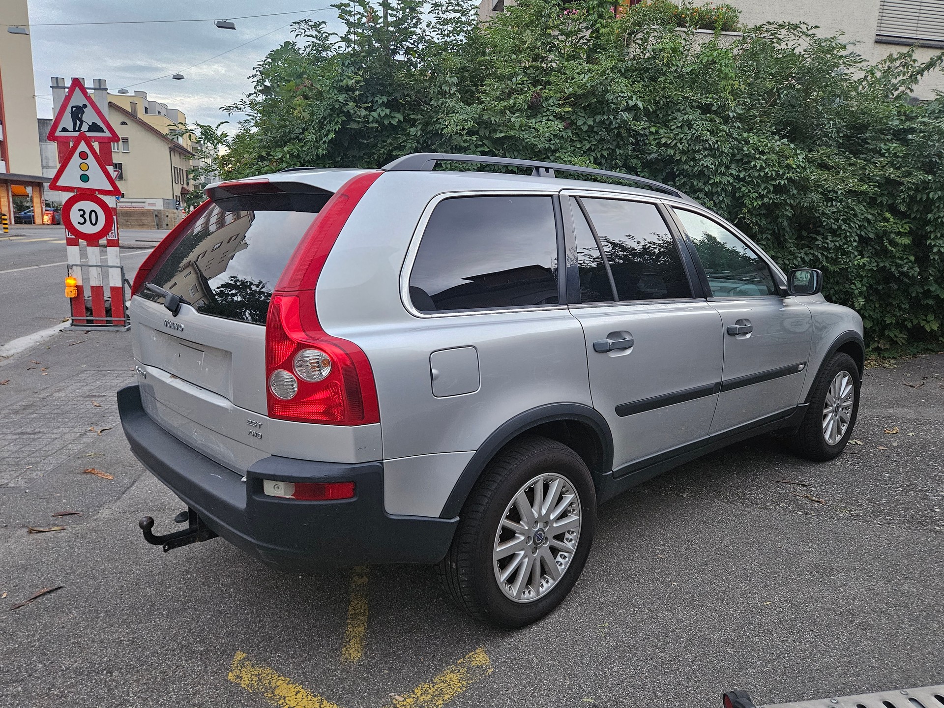 VOLVO XC90 2.5T AWD Summum-image-4