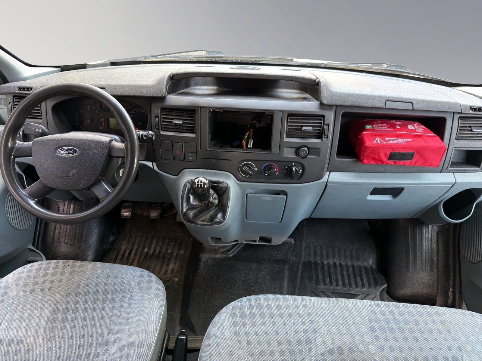 FORD Transit Van 260 S 2.2 TDCi 85-image-11