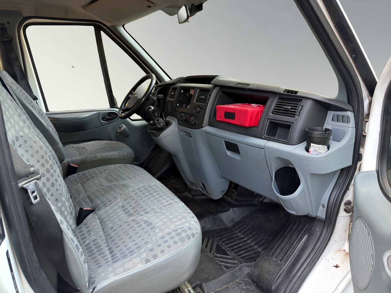FORD Transit Van 260 S 2.2 TDCi 85-image-12