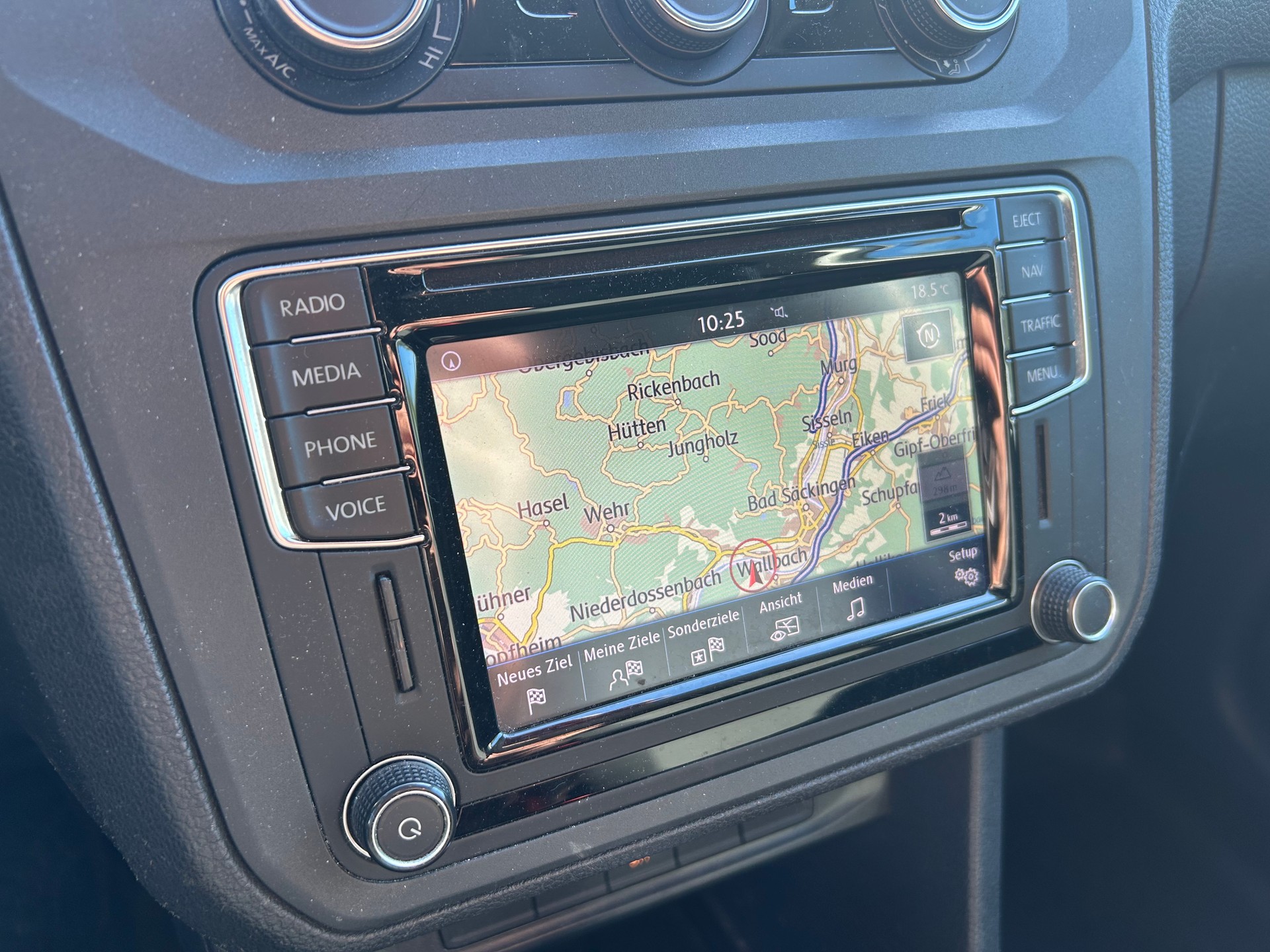 VW Caddy 2.0TDI BlueMotion Technology DSG-image-8