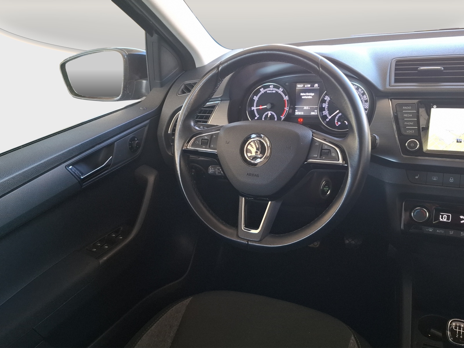 SKODA Fabia 1.0 TSI Ambition // Bremsen hinten komplett NEU // Anhängerkupplung-image-15