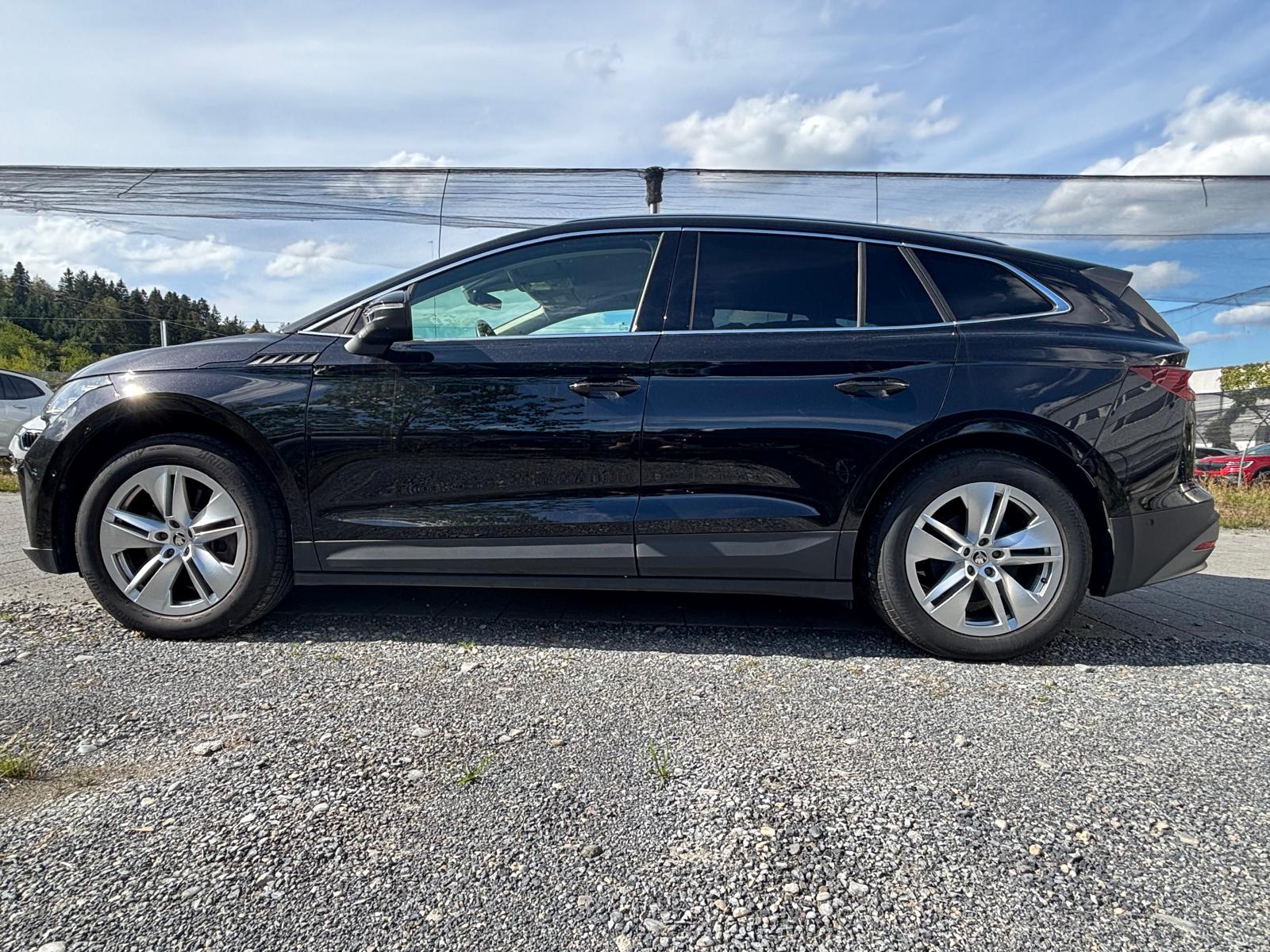 SKODA Enyaq 85-showroom-element-1