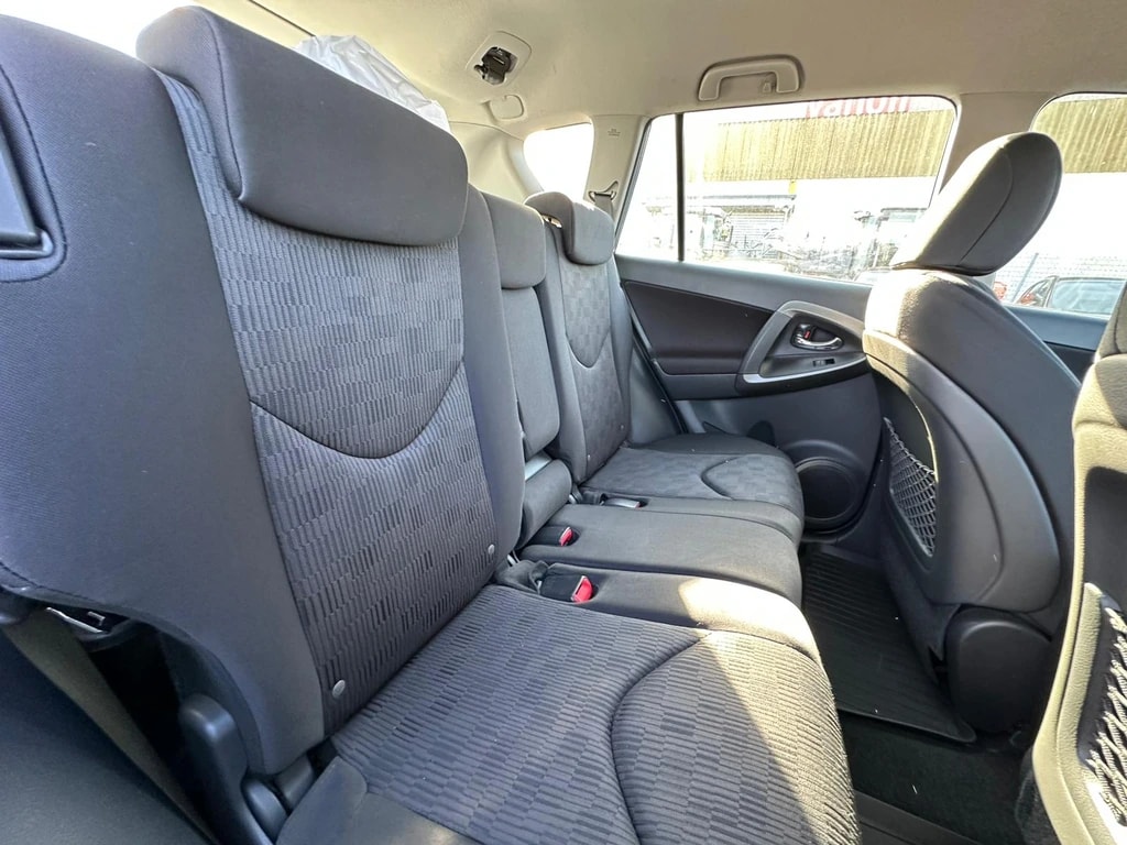 TOYOTA RAV-4 2.0 16V Linea Luna-image-9