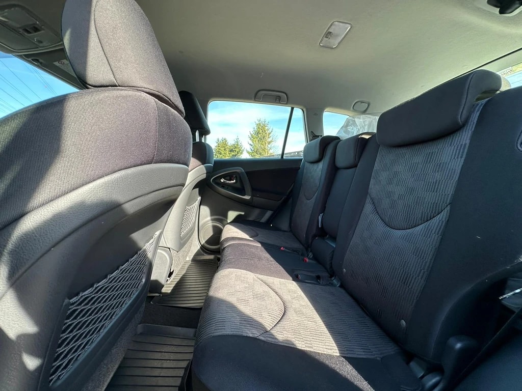 TOYOTA RAV-4 2.0 16V Linea Luna-image-10