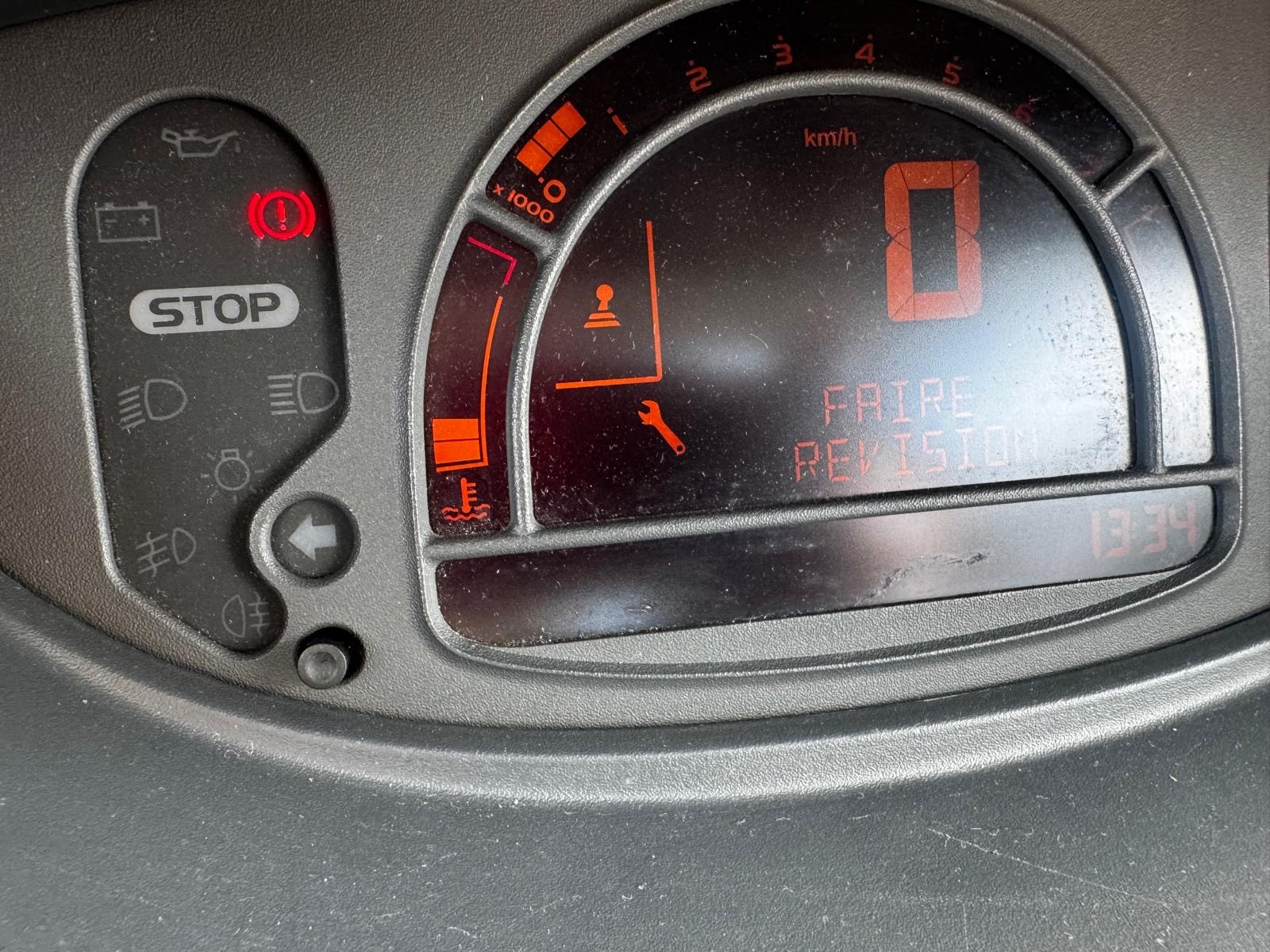 RENAULT Modus 1.2 16V Authentique-image-8