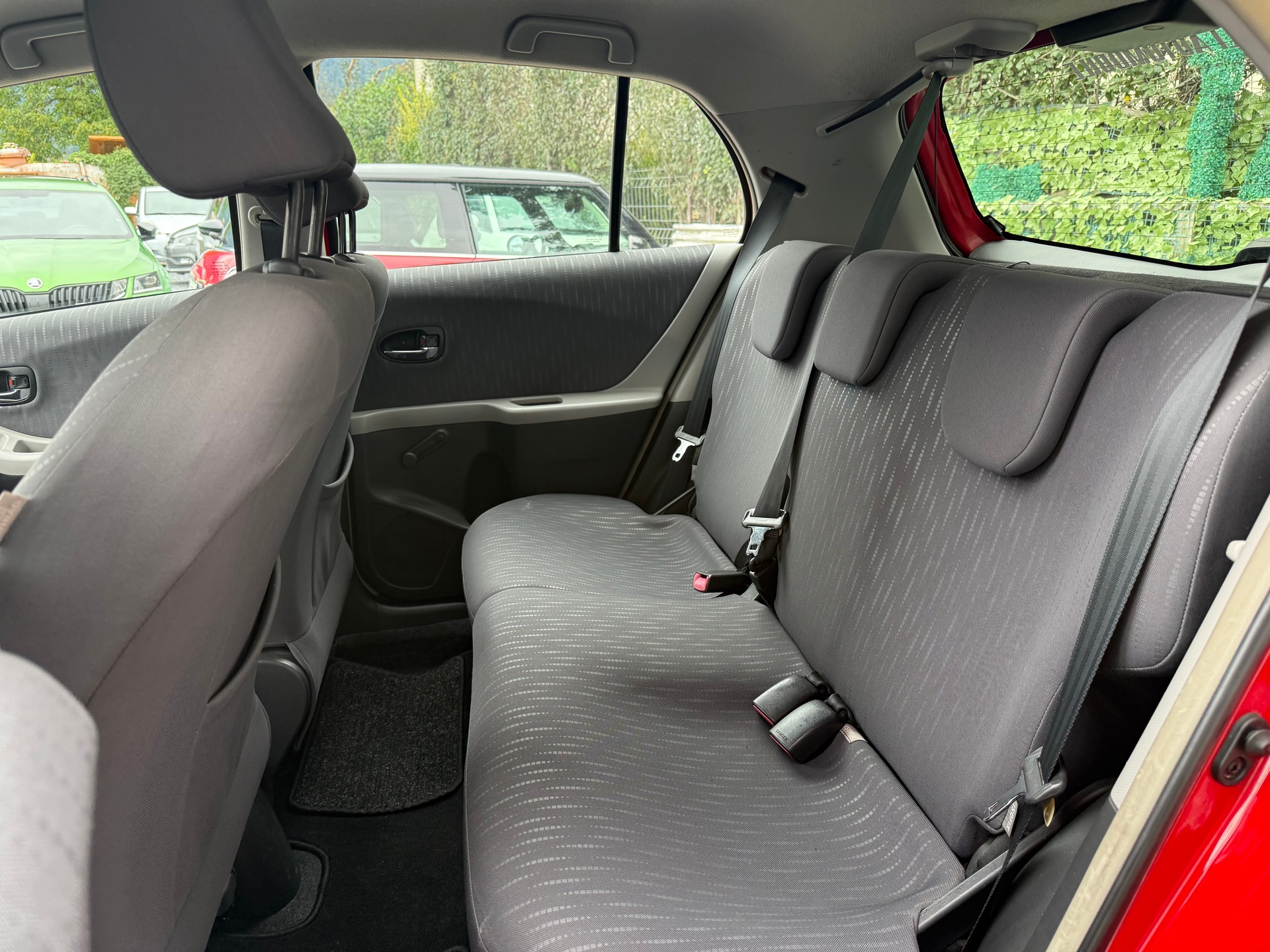 TOYOTA Yaris 1.33 Linea Luna-image-16