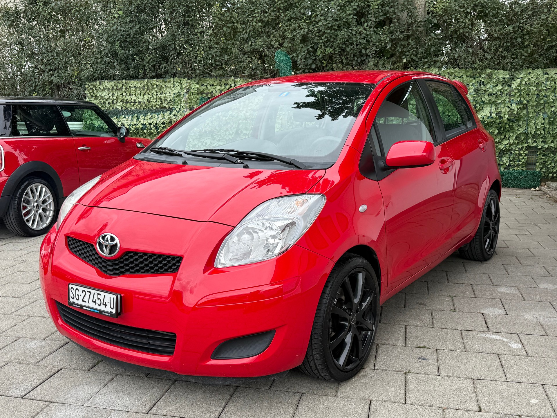 TOYOTA Yaris 1.33 Linea Luna-showroom-element-3