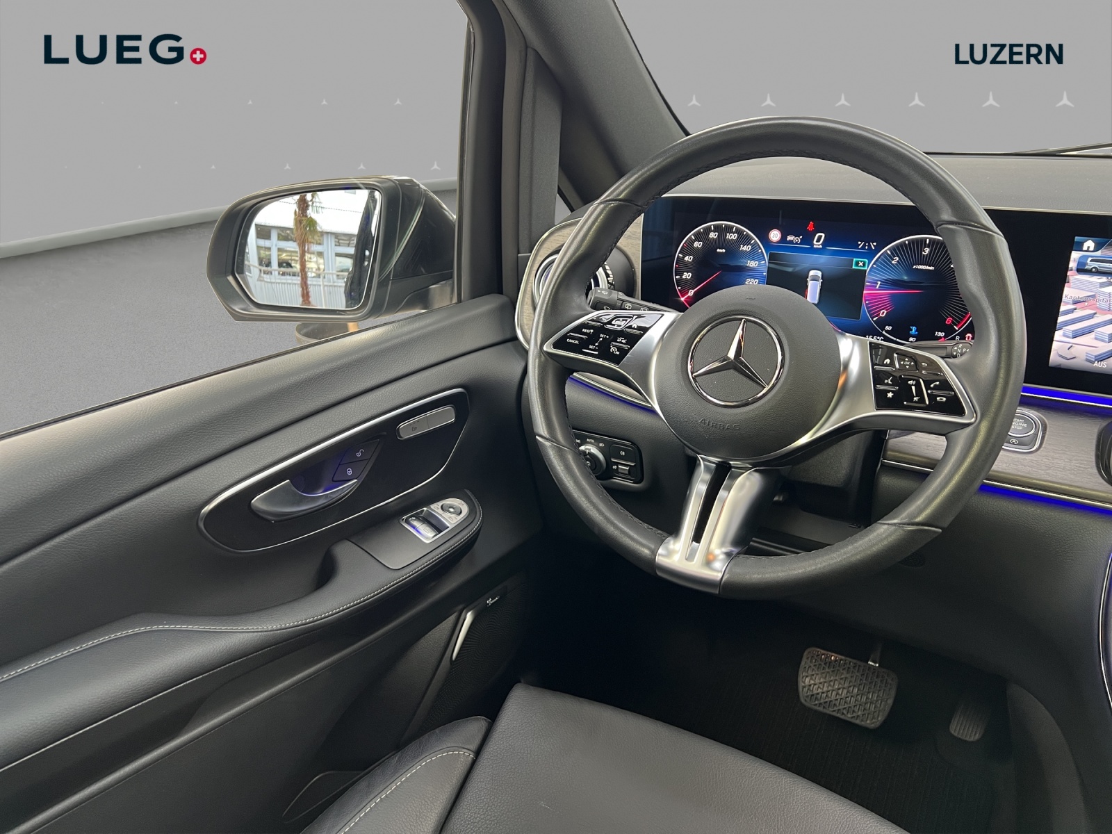 MERCEDES-BENZ V 300 d lang Avantgarde 4Matic 9G-Tronic-image-12