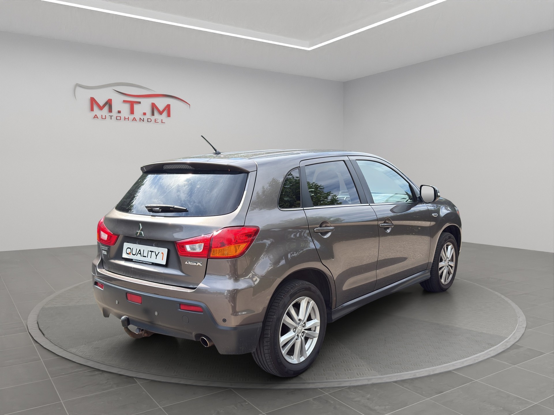 MITSUBISHI ASX 1.8 DID Invite 4WD-image-11