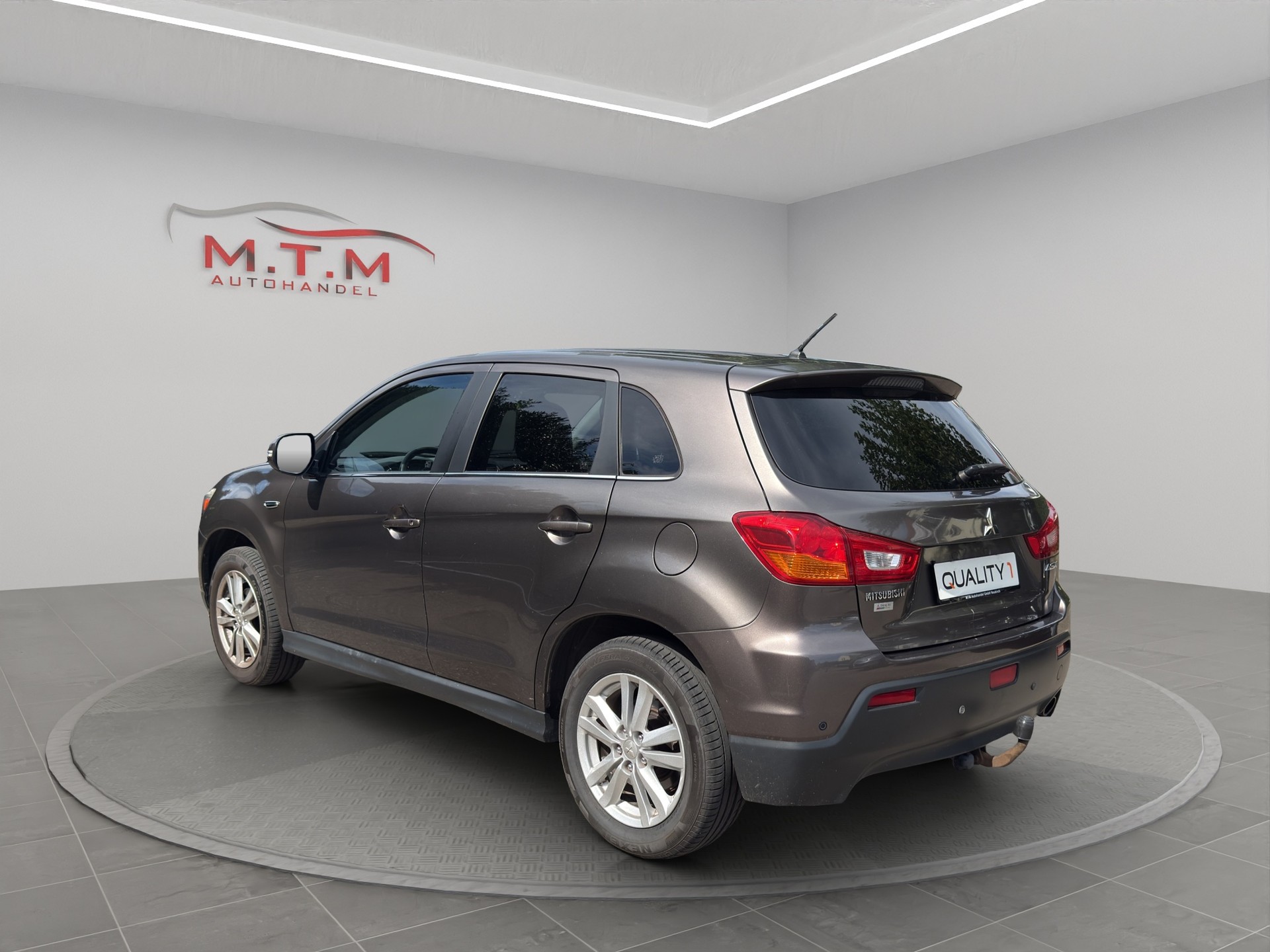 MITSUBISHI ASX 1.8 DID Invite 4WD-image-8