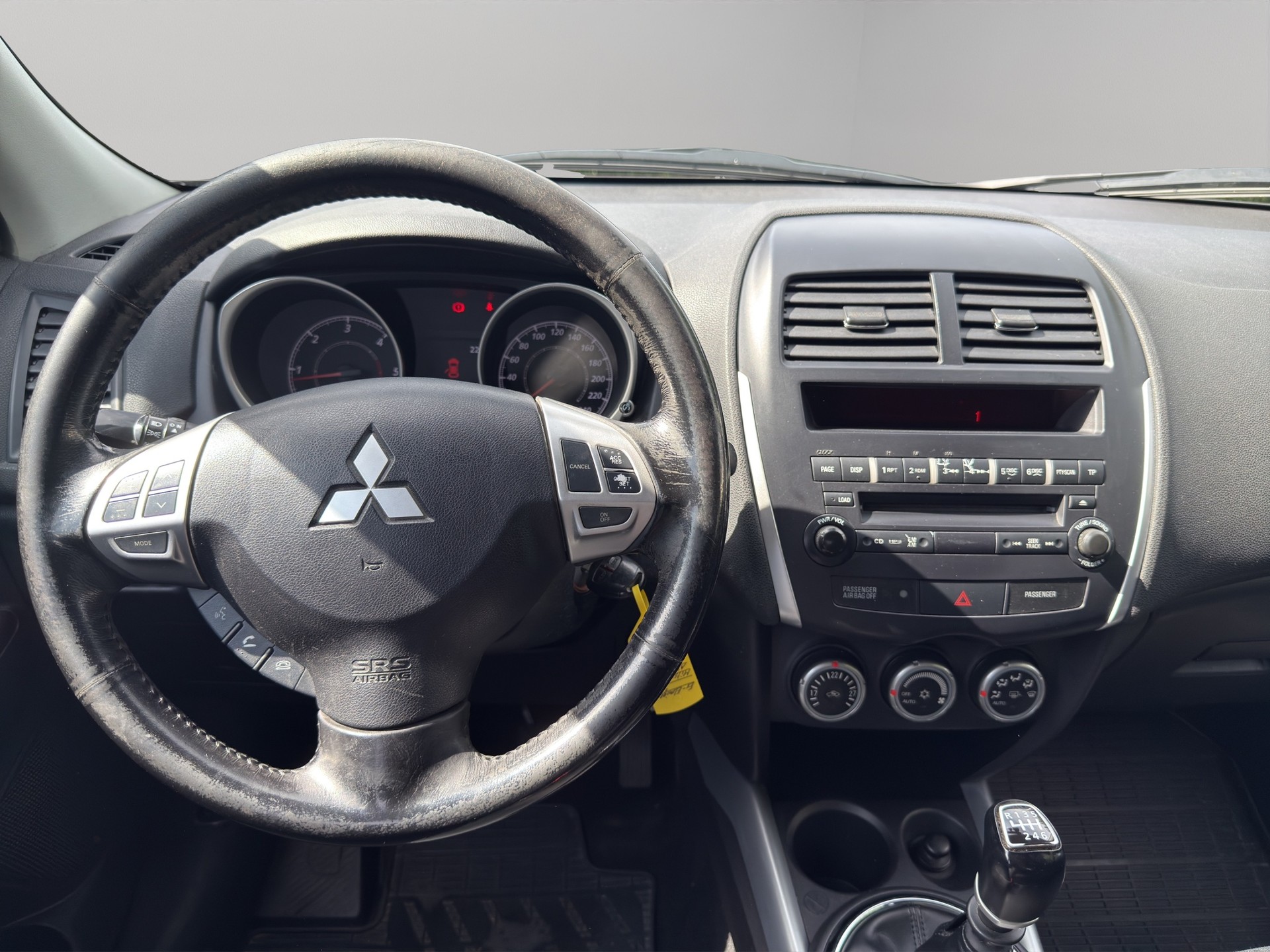 MITSUBISHI ASX 1.8 DID Invite 4WD-image-15