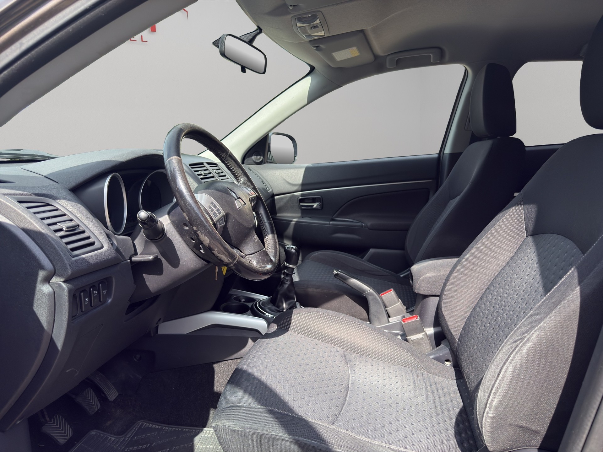 MITSUBISHI ASX 1.8 DID Invite 4WD-image-14