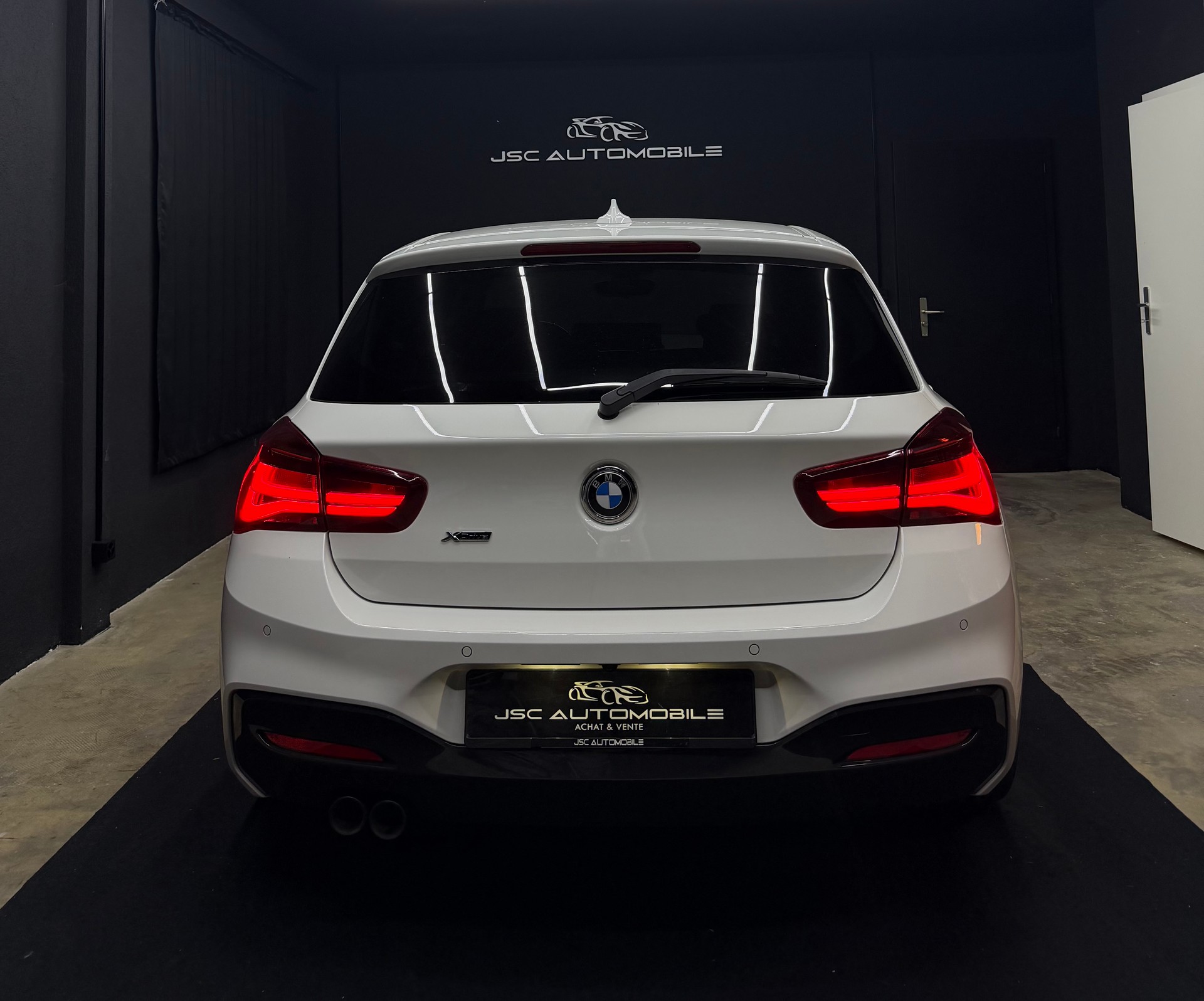 BMW 120d xDrive Edition M Sport Steptronic-image-4