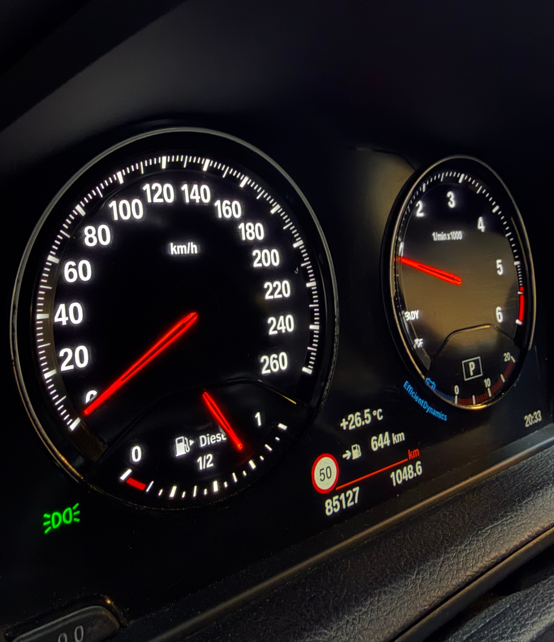 BMW 120d xDrive Edition M Sport Steptronic-image-18